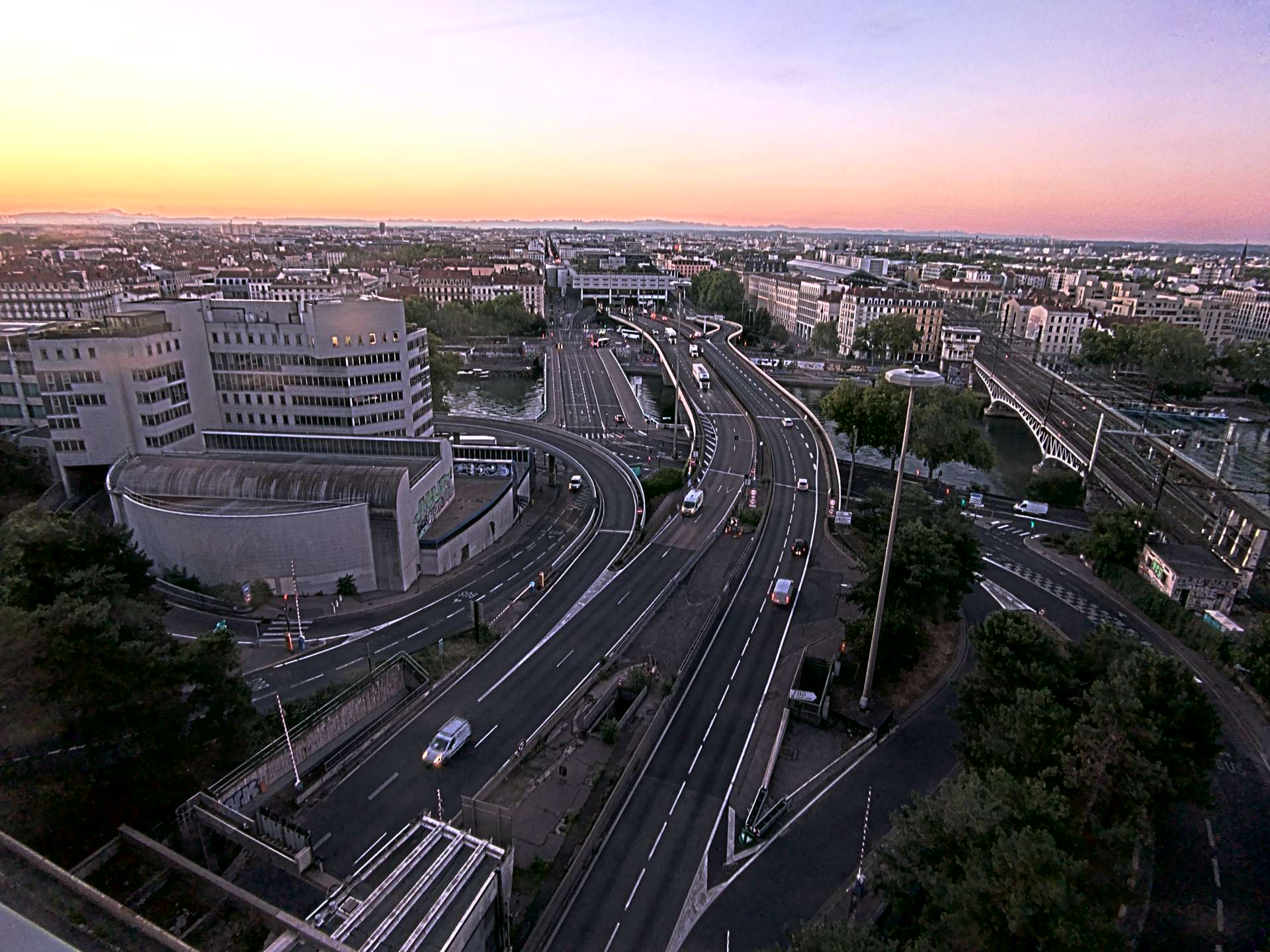 Caméra autoroute à Lyon Perrache à l'entrée Sud du Tunnel sous Fourvière, en direction de Marseille