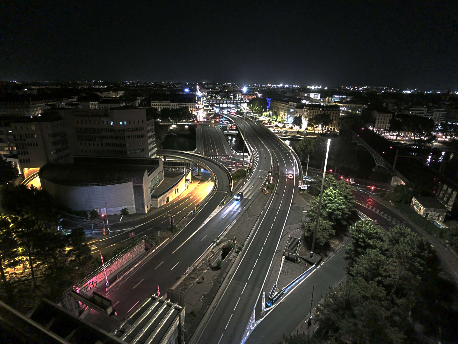 Caméra autoroute à Lyon Perrache à l'entrée Sud du Tunnel sous Fourvière, en direction de Marseille