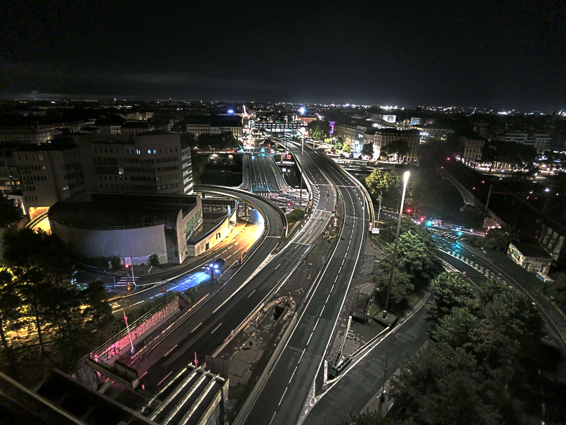 Caméra autoroute à Lyon Perrache à l'entrée Sud du Tunnel sous Fourvière, en direction de Marseille