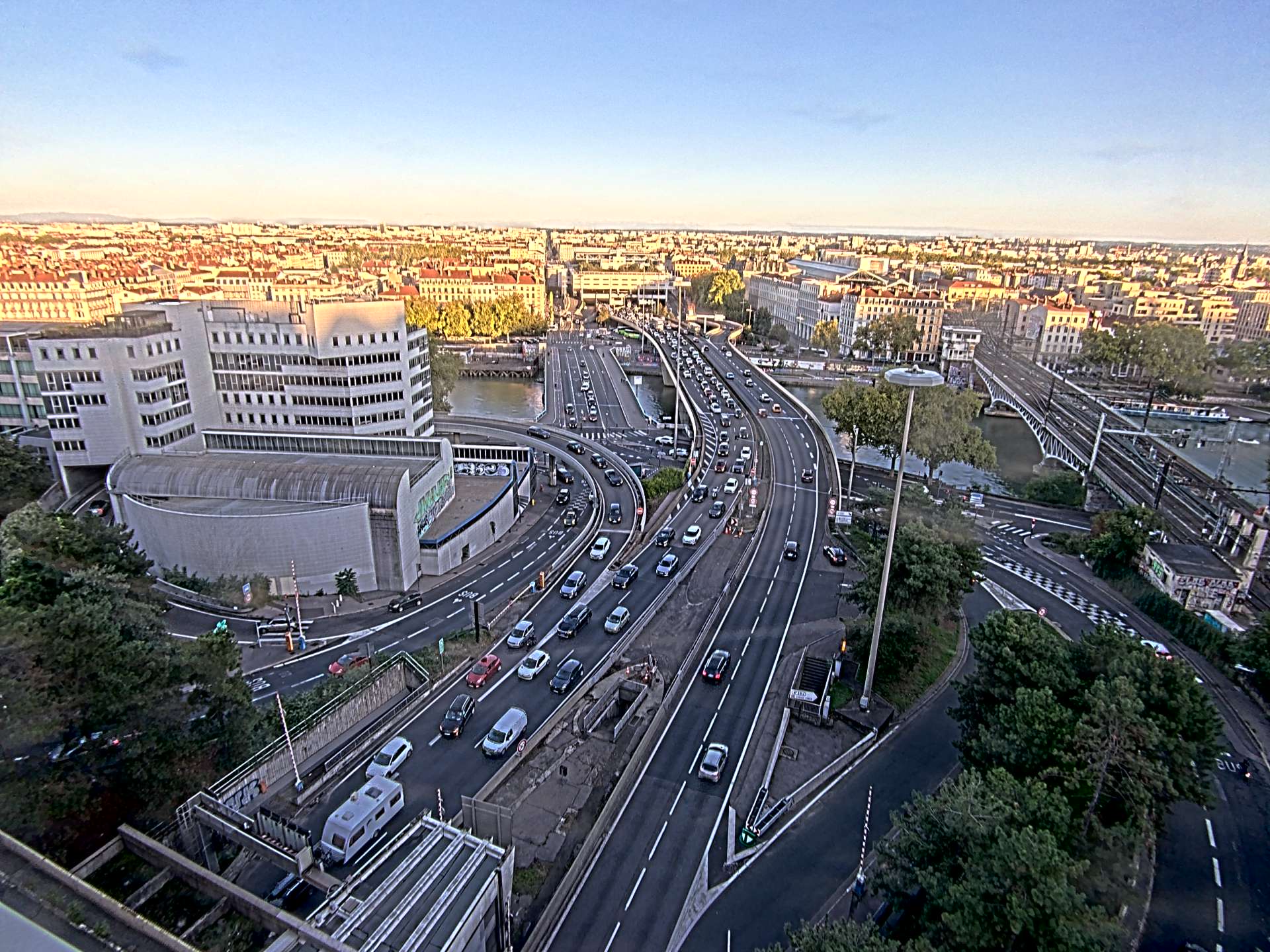 Caméra autoroute à Lyon Perrache à l'entrée Sud du Tunnel sous Fourvière, en direction de Marseille