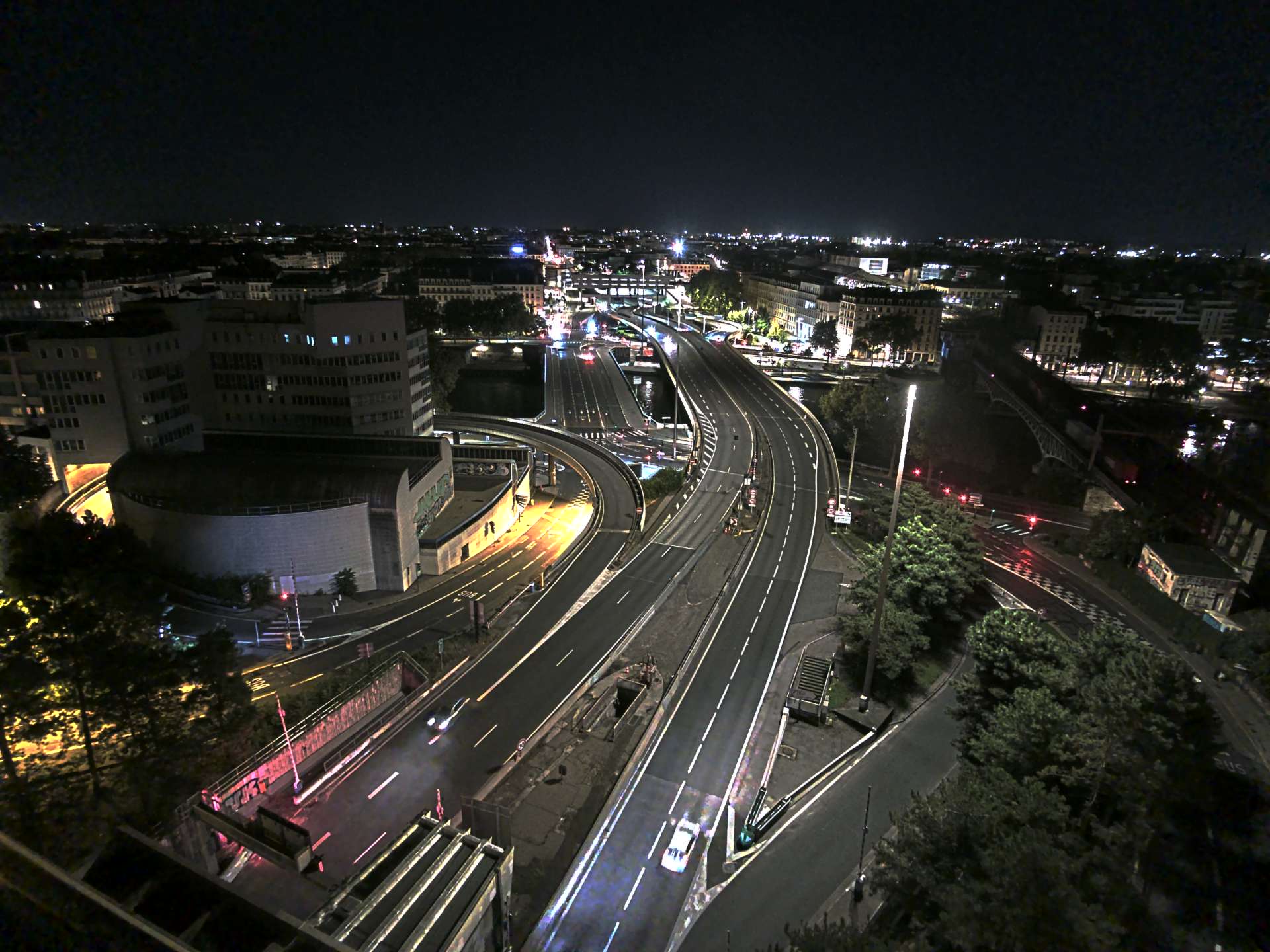 Caméra autoroute à Lyon Perrache à l'entrée Sud du Tunnel sous Fourvière, en direction de Marseille