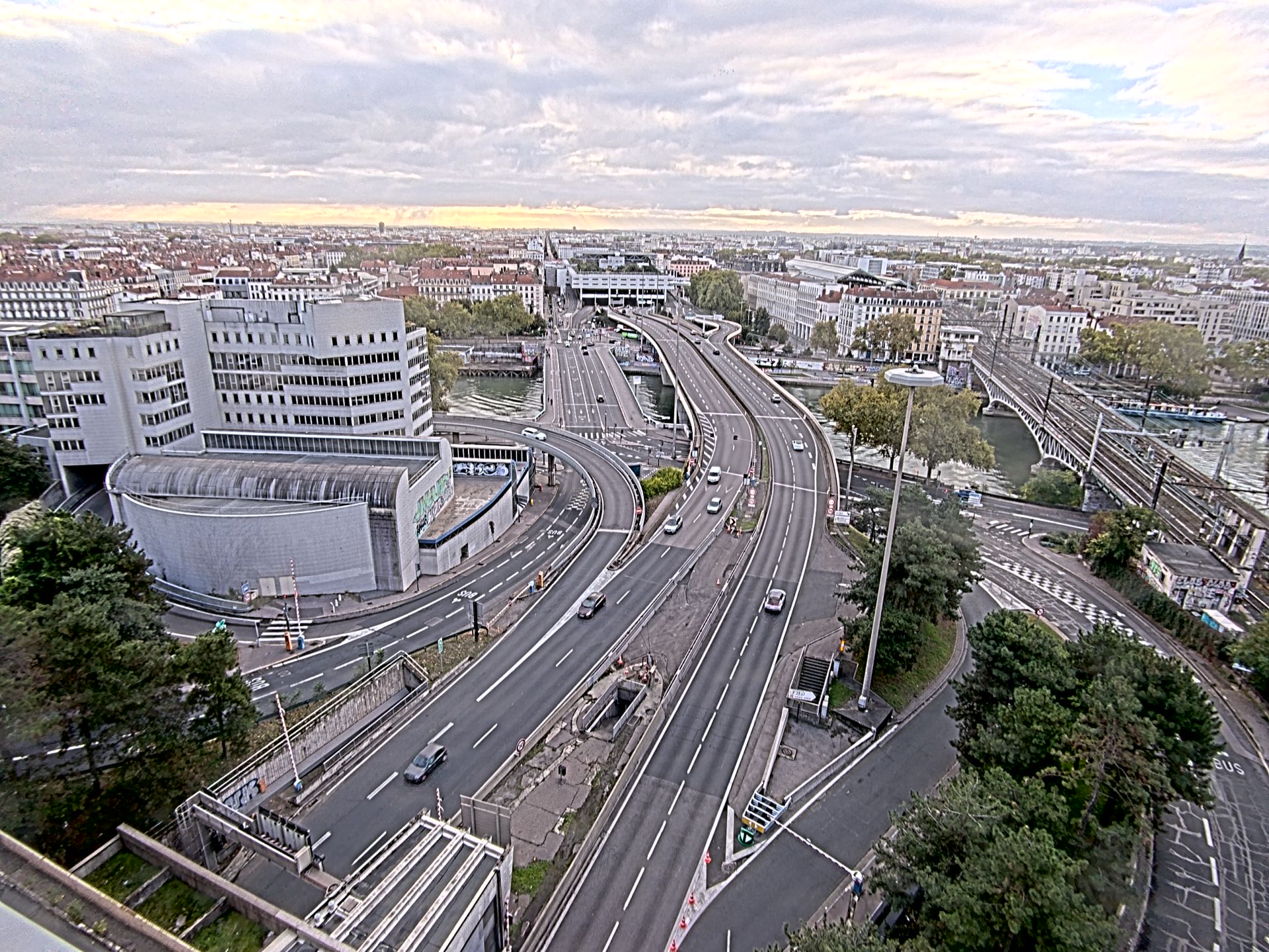 Caméra autoroute à Lyon Perrache à l'entrée Sud du Tunnel sous Fourvière, en direction de Marseille