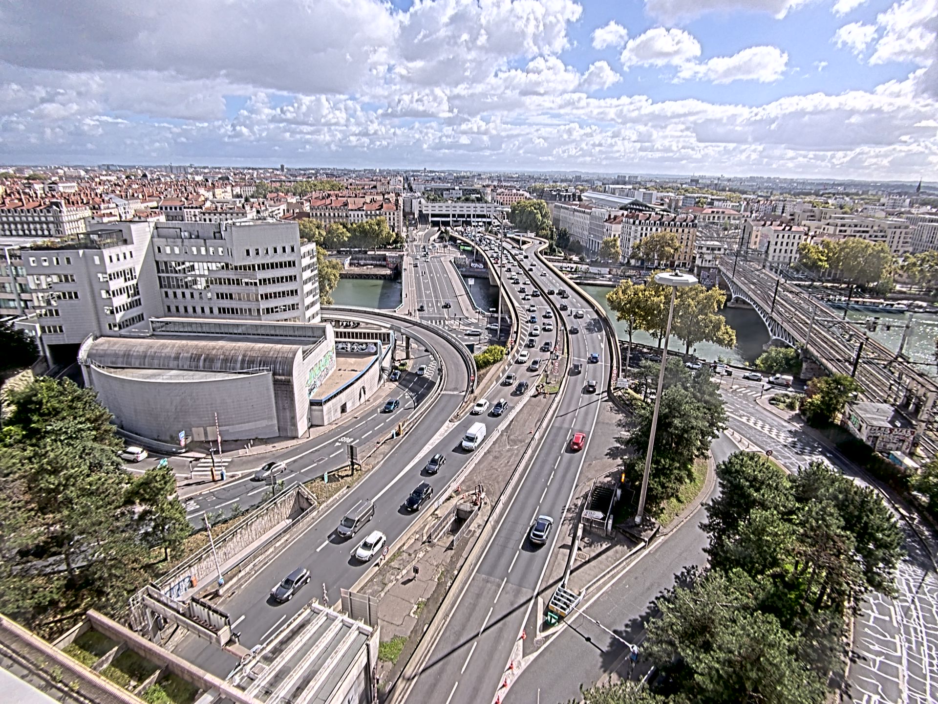 Caméra autoroute à Lyon Perrache à l'entrée Sud du Tunnel sous Fourvière, en direction de Marseille