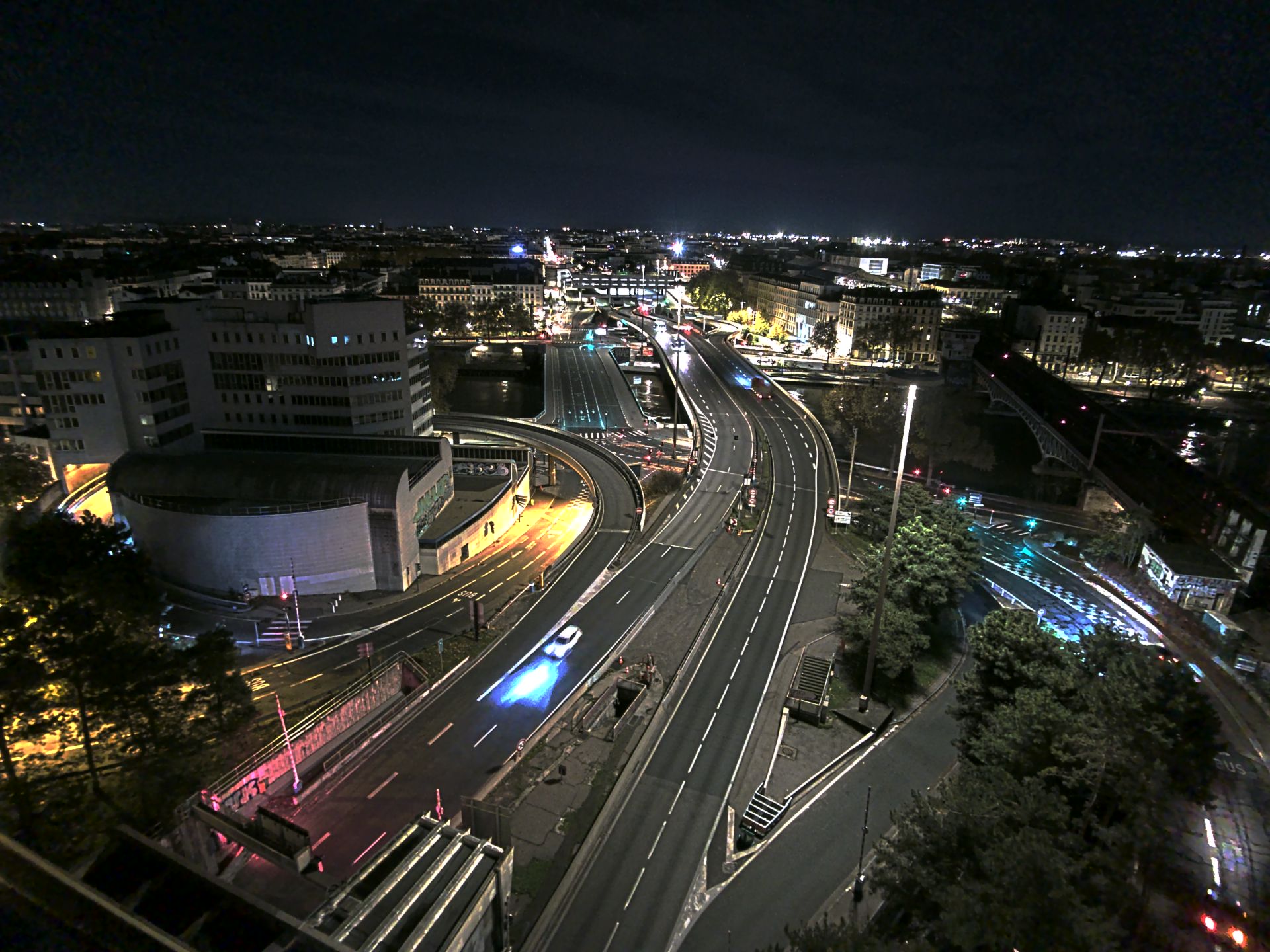 Caméra autoroute à Lyon Perrache à l'entrée Sud du Tunnel sous Fourvière, en direction de Marseille