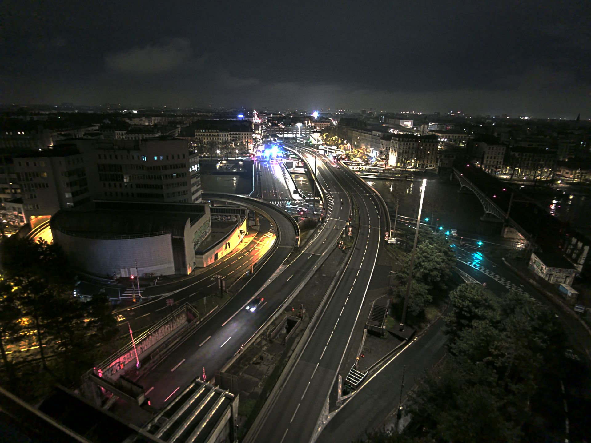 Caméra autoroute à Lyon Perrache à l'entrée Sud du Tunnel sous Fourvière, en direction de Marseille