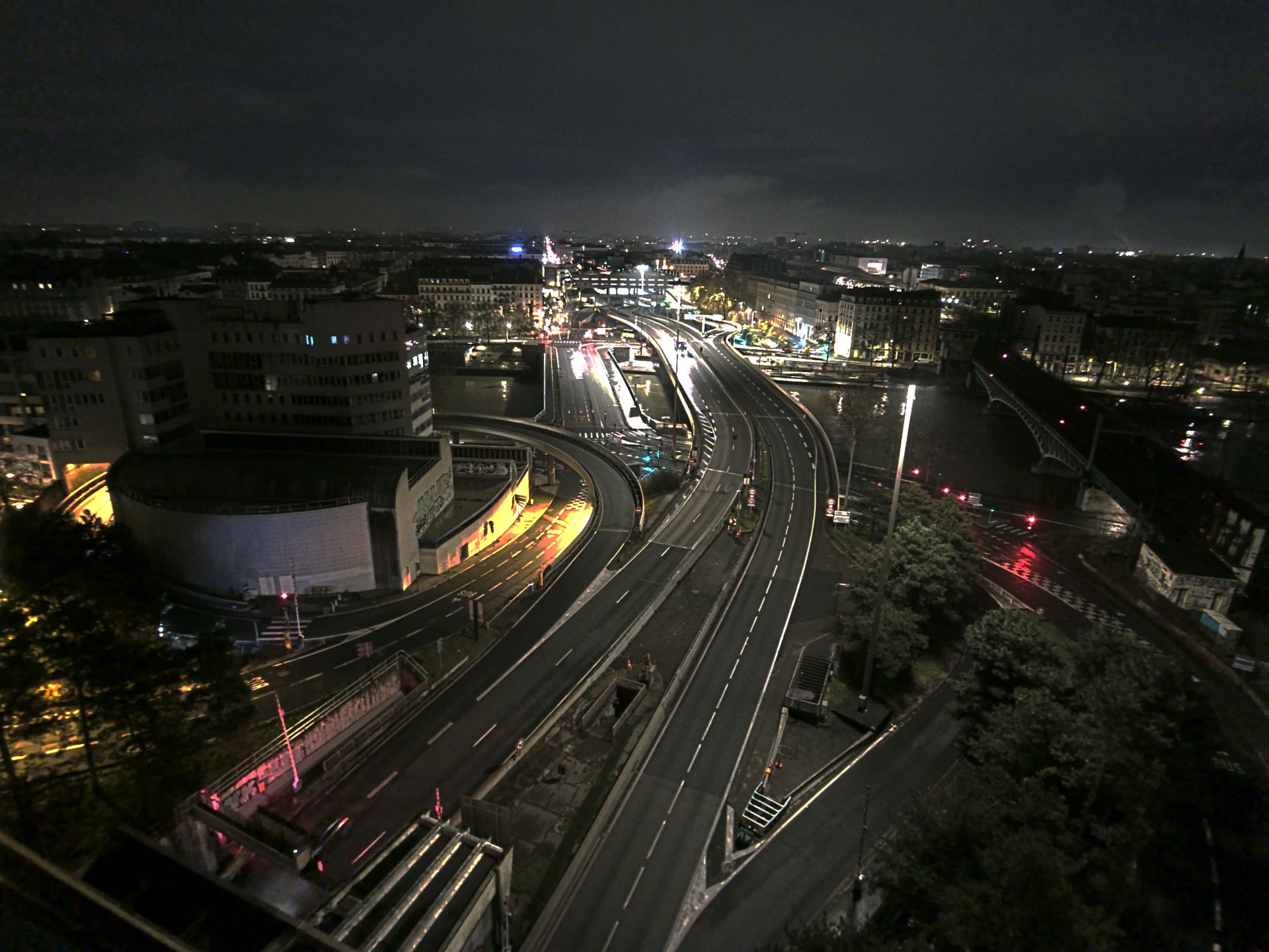 Caméra autoroute à Lyon Perrache à l'entrée Sud du Tunnel sous Fourvière, en direction de Marseille