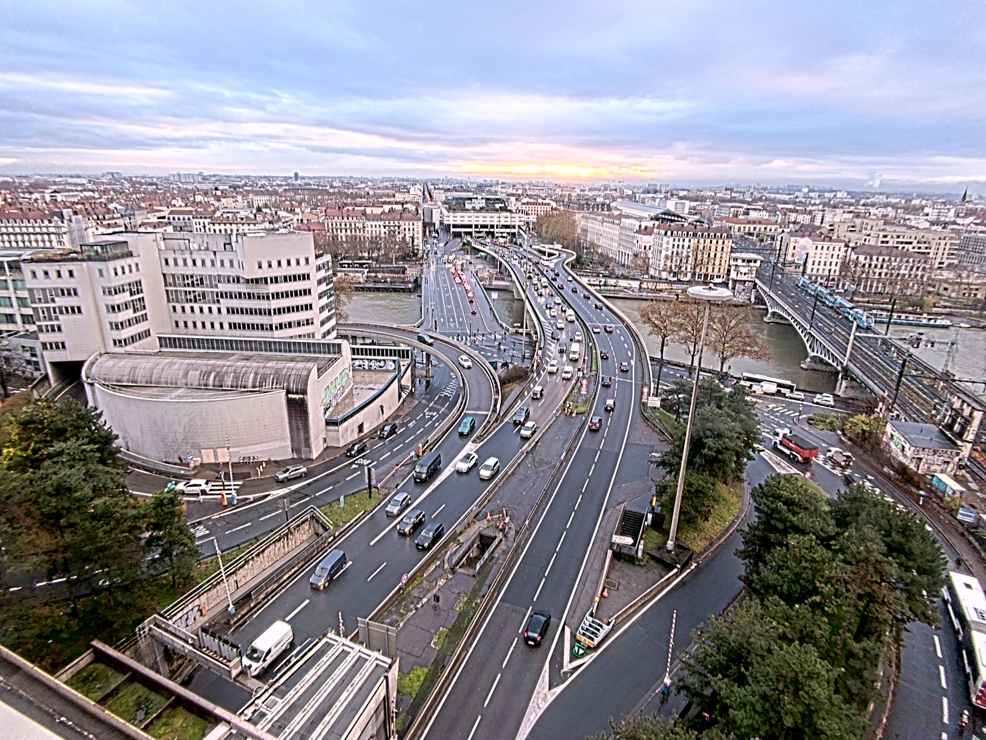 Caméra autoroute à Lyon Perrache à l'entrée Sud du Tunnel sous Fourvière, en direction de Marseille
