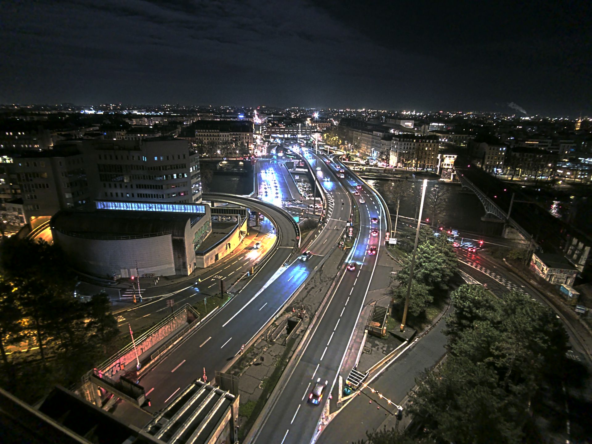 Caméra autoroute à Lyon Perrache à l'entrée Sud du Tunnel sous Fourvière, en direction de Marseille