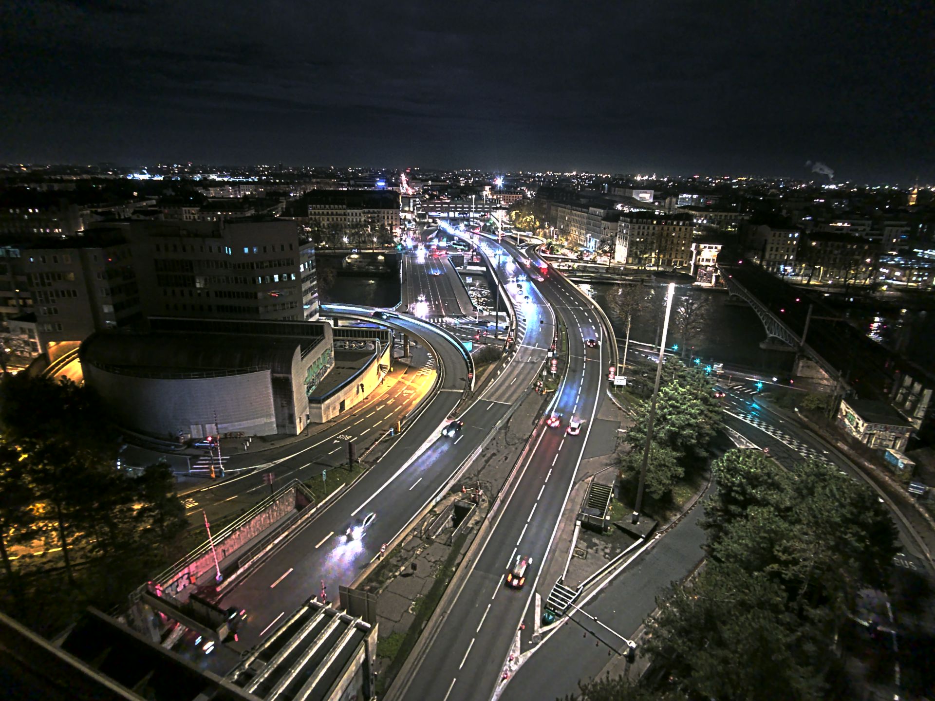 Caméra autoroute à Lyon Perrache à l'entrée Sud du Tunnel sous Fourvière, en direction de Marseille