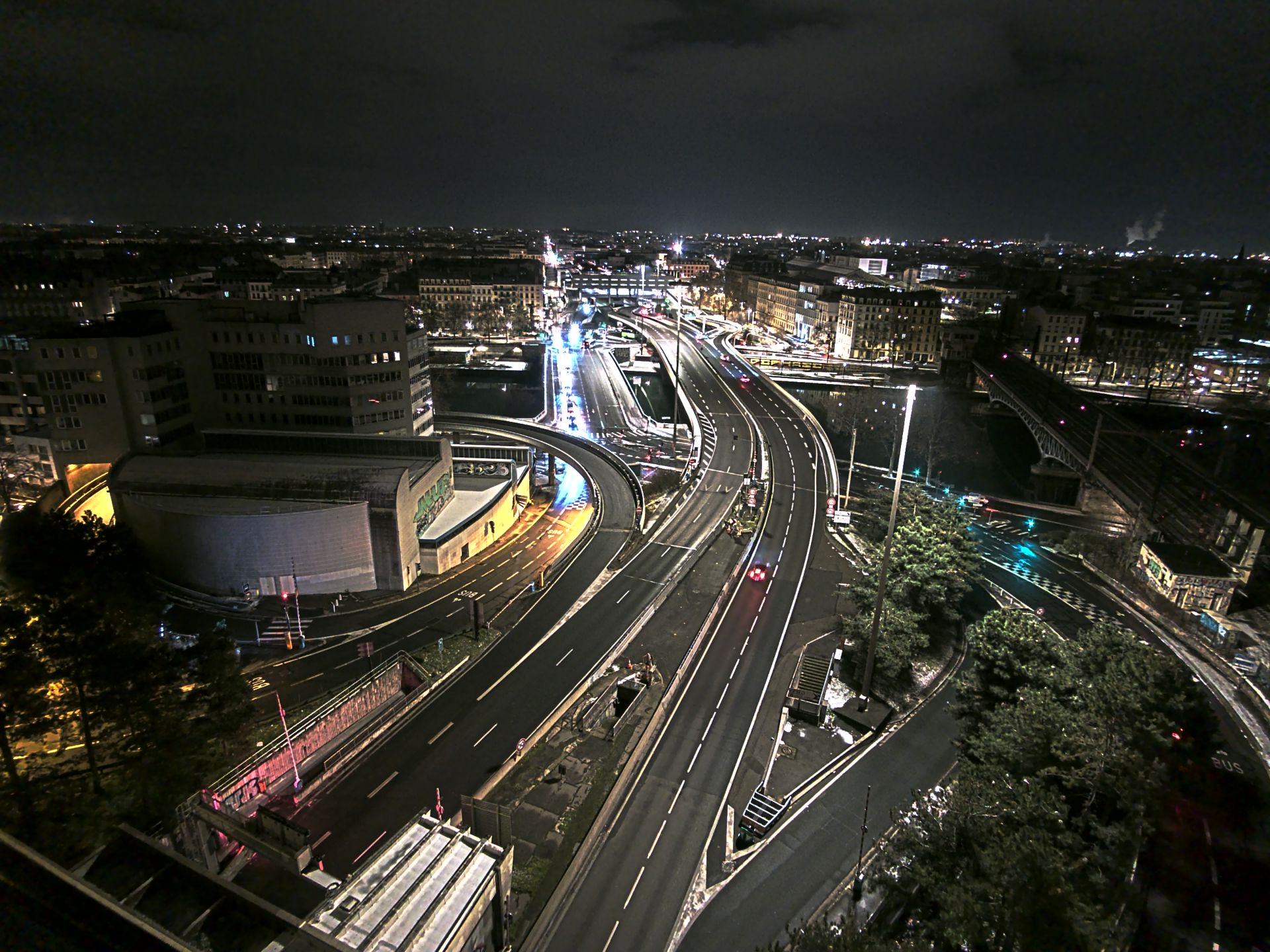Caméra autoroute à Lyon Perrache à l'entrée Sud du Tunnel sous Fourvière, en direction de Marseille