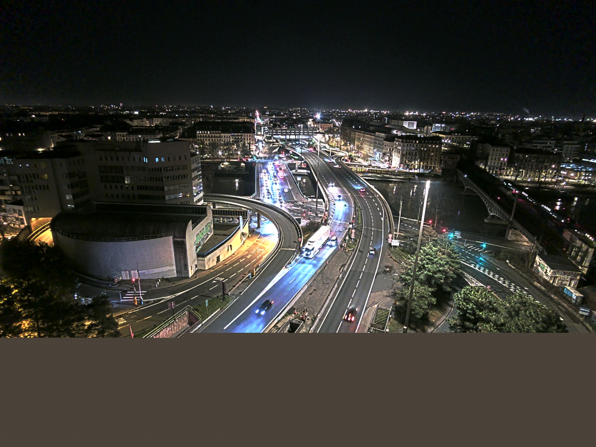 Caméra autoroute à Lyon Perrache à l'entrée Sud du Tunnel sous Fourvière, en direction de Marseille