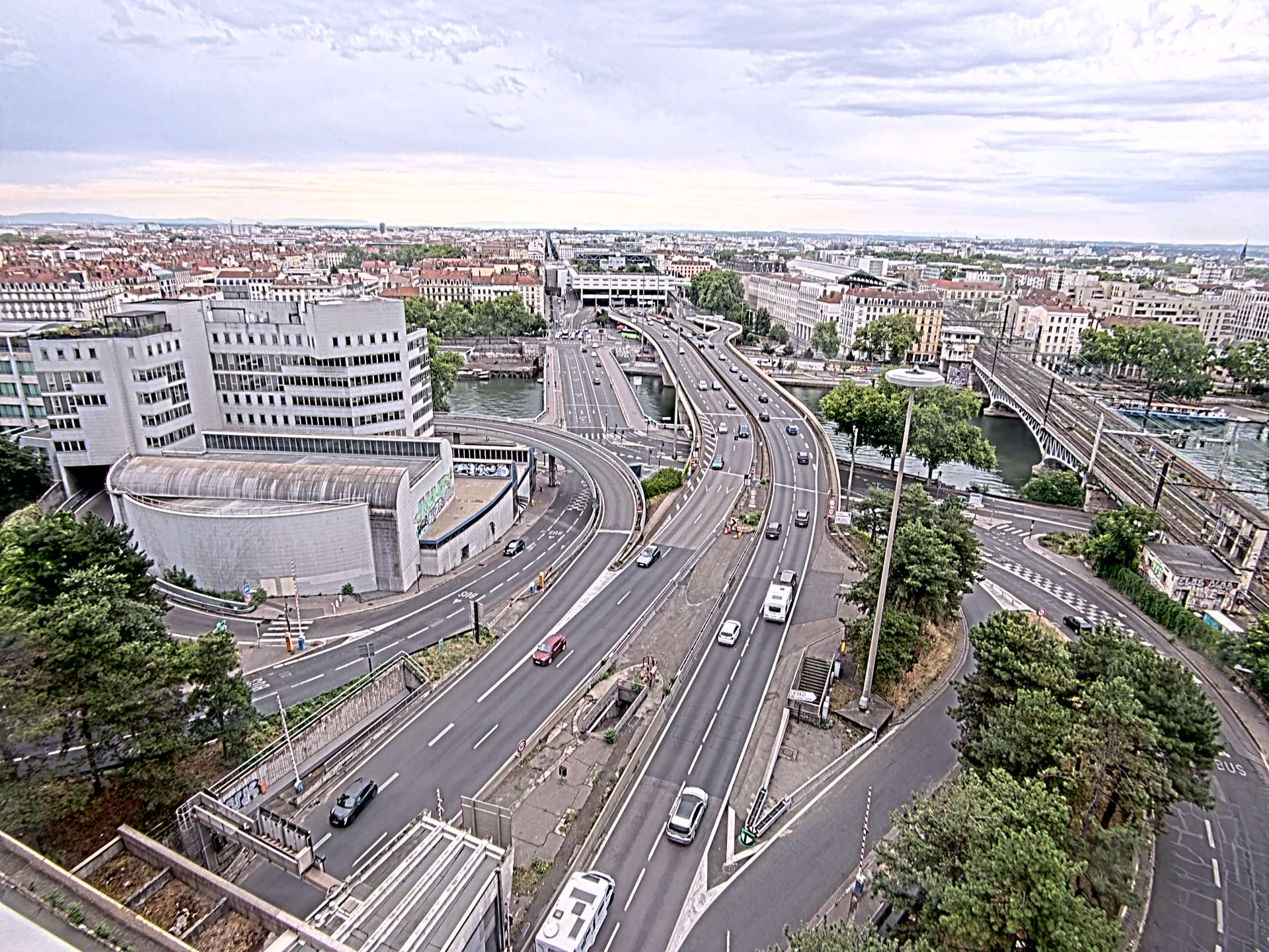 Caméra autoroute à Lyon Perrache à l'entrée Sud du Tunnel sous Fourvière, en direction de Marseille