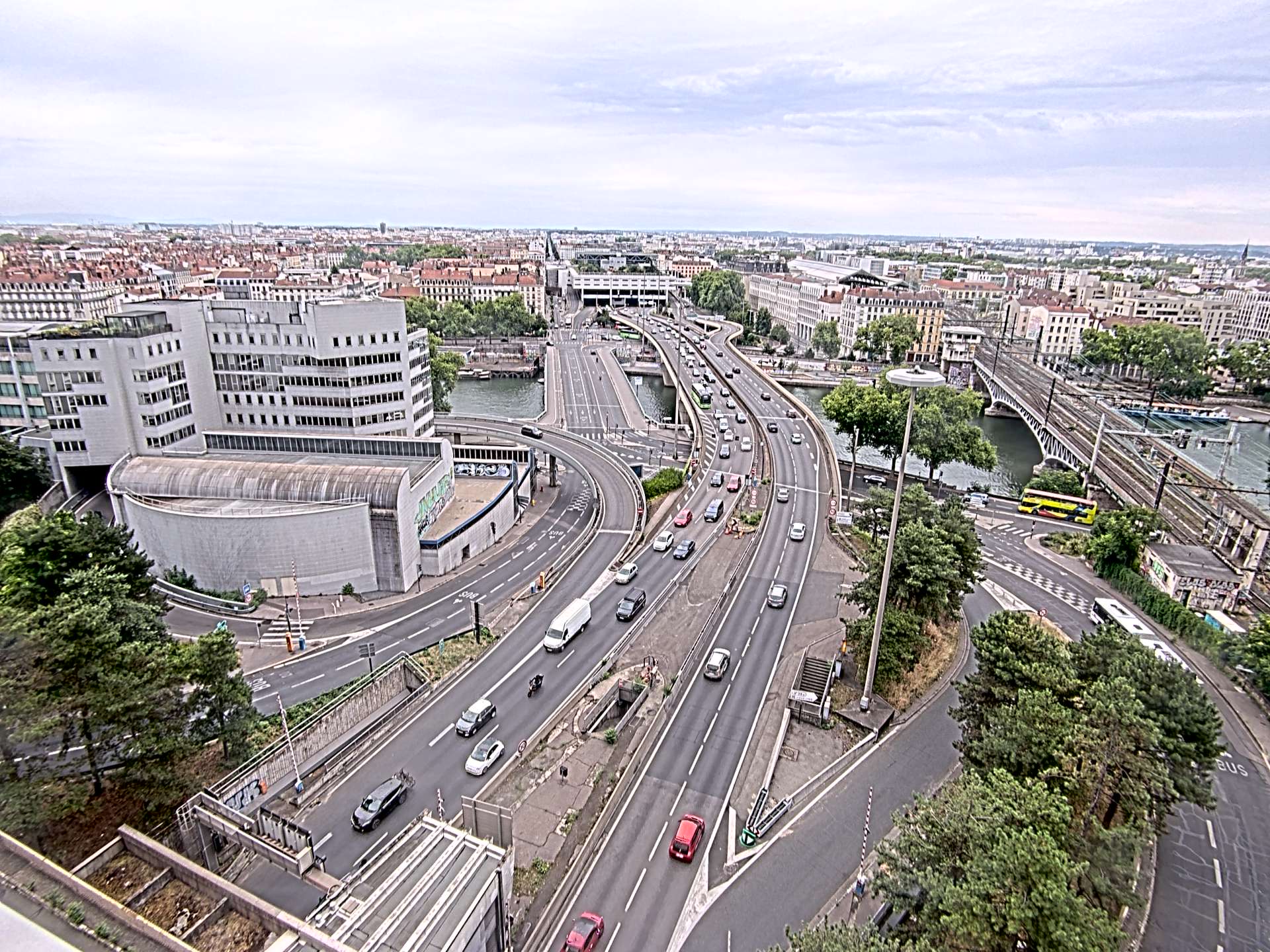 Caméra autoroute à Lyon Perrache à l'entrée Sud du Tunnel sous Fourvière, en direction de Marseille