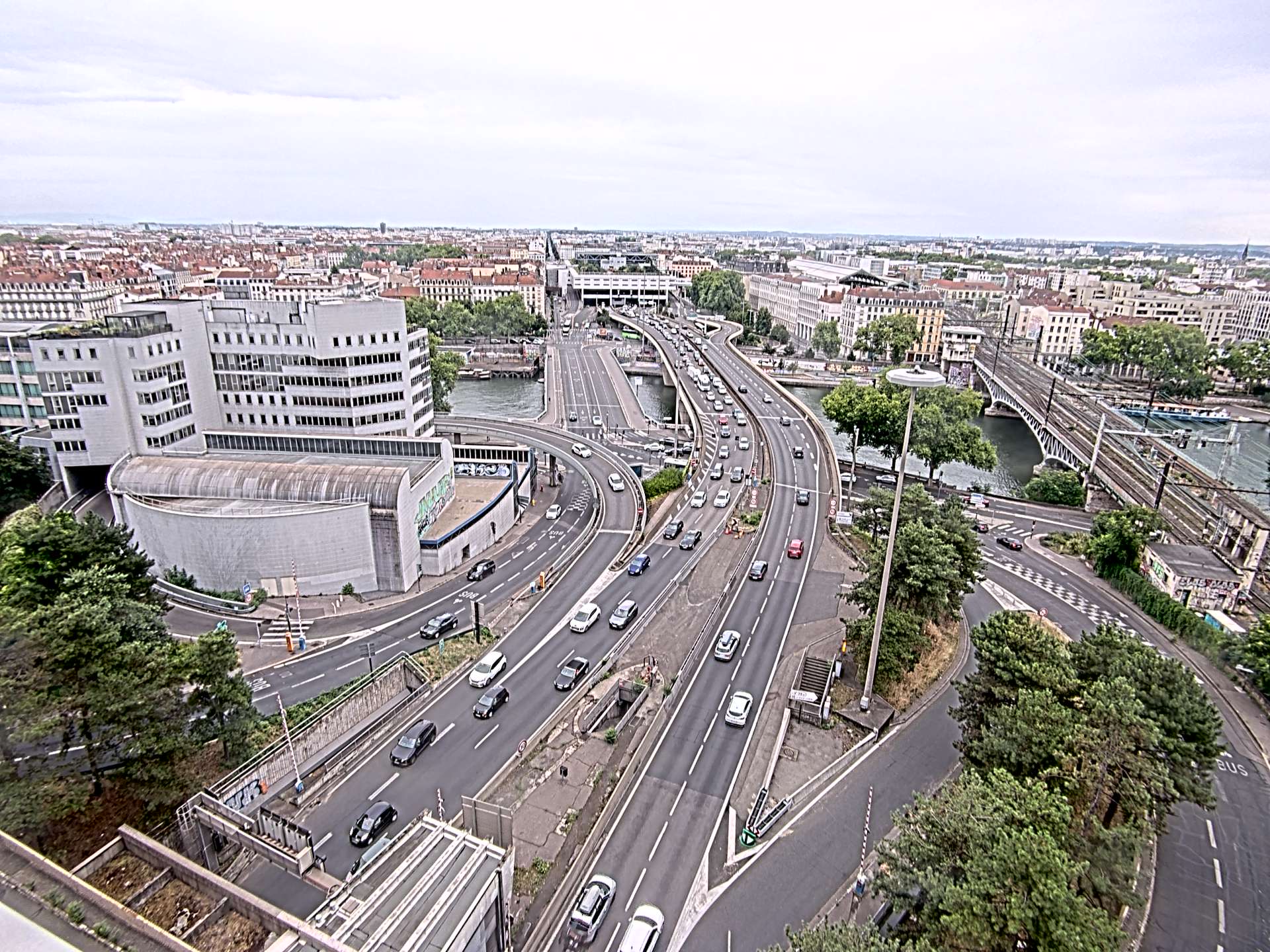 Caméra autoroute à Lyon Perrache à l'entrée Sud du Tunnel sous Fourvière, en direction de Marseille