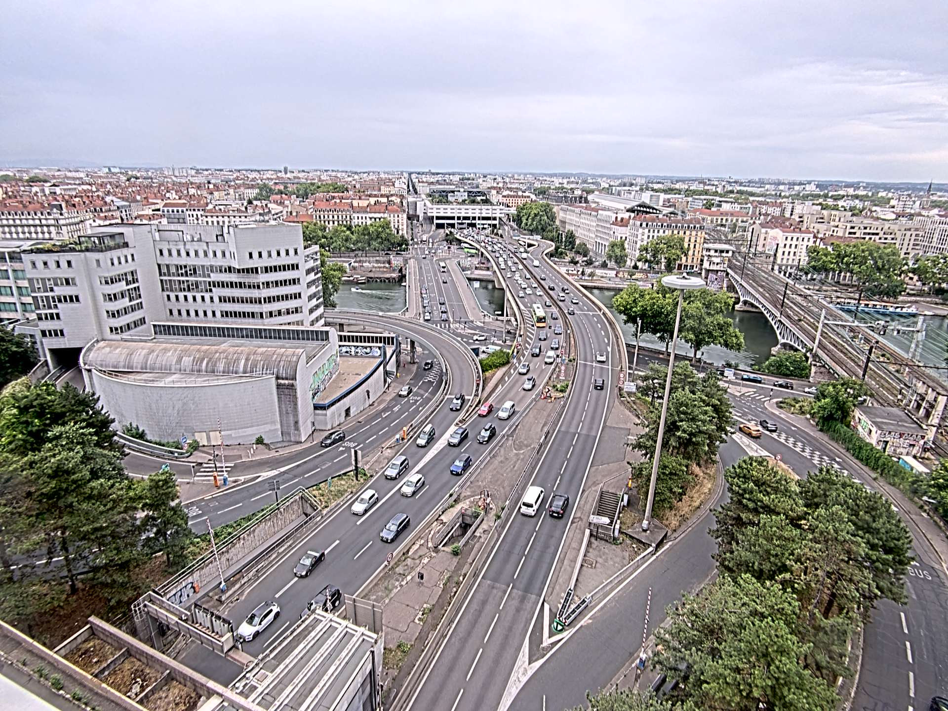 Caméra autoroute à Lyon Perrache à l'entrée Sud du Tunnel sous Fourvière, en direction de Marseille