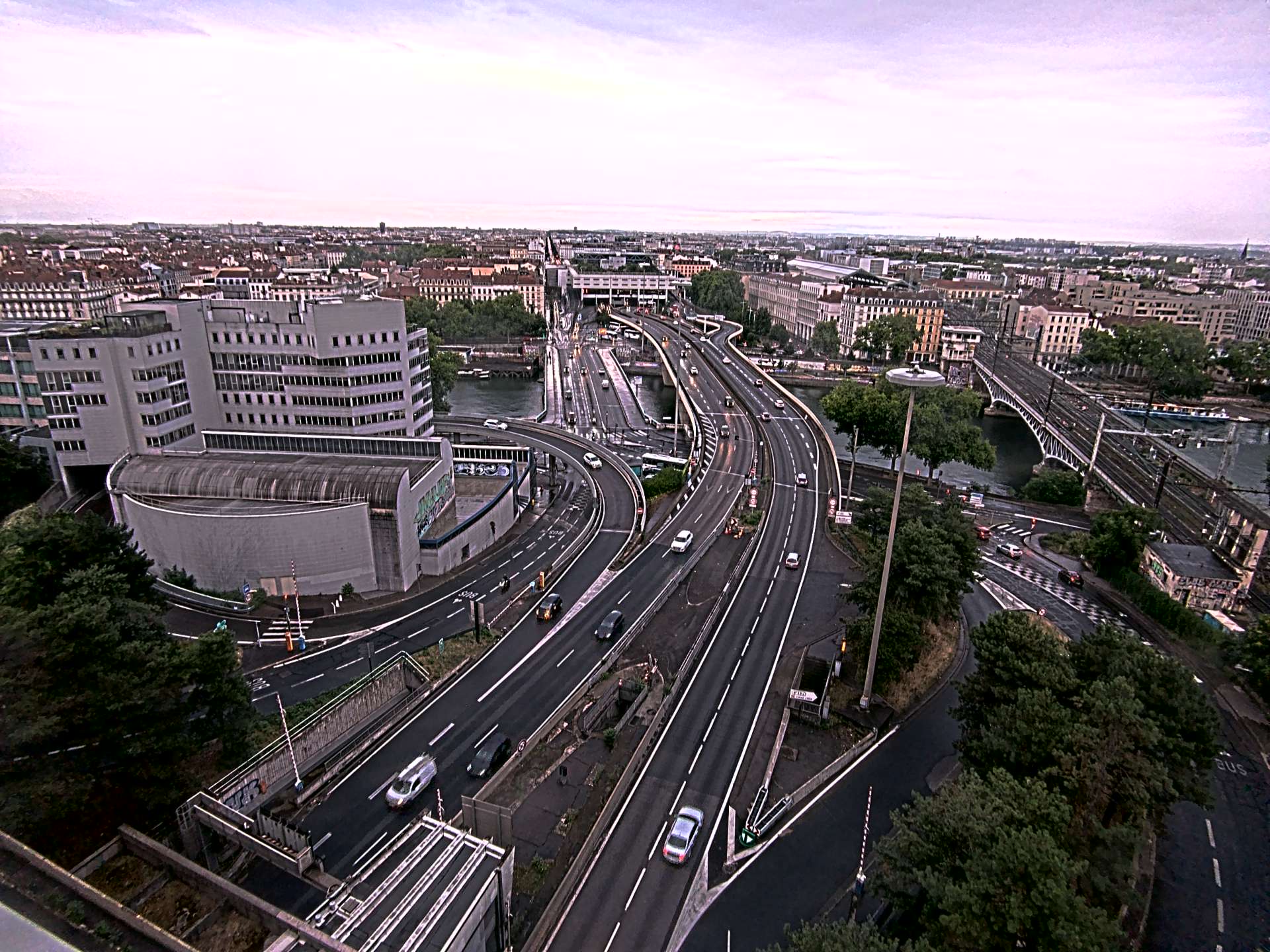 Caméra autoroute à Lyon Perrache à l'entrée Sud du Tunnel sous Fourvière, en direction de Marseille