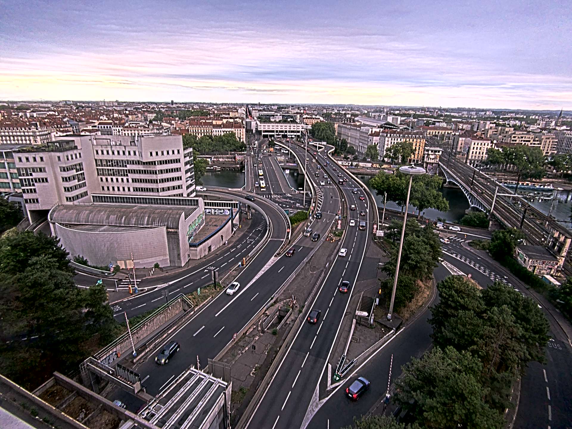 Caméra autoroute à Lyon Perrache à l'entrée Sud du Tunnel sous Fourvière, en direction de Marseille