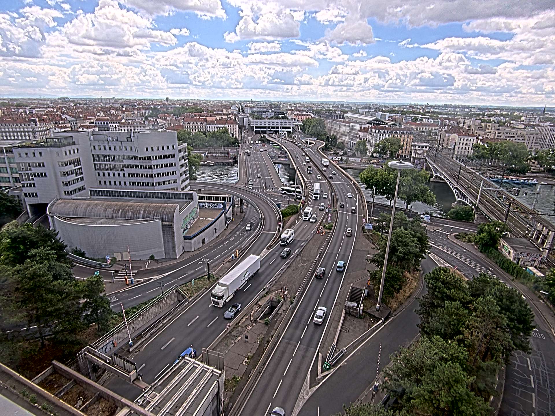 Caméra autoroute à Lyon Perrache à l'entrée Sud du Tunnel sous Fourvière, en direction de Marseille