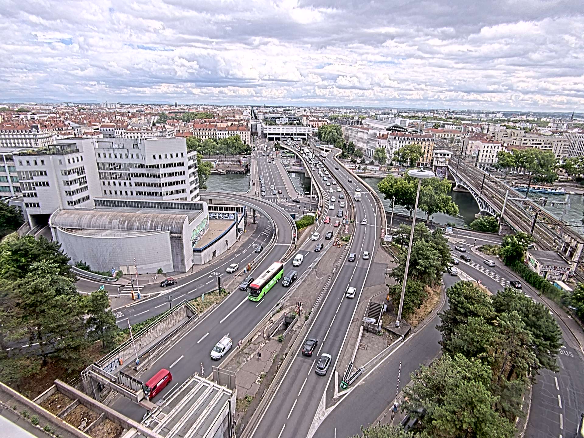 Caméra autoroute à Lyon Perrache à l'entrée Sud du Tunnel sous Fourvière, en direction de Marseille