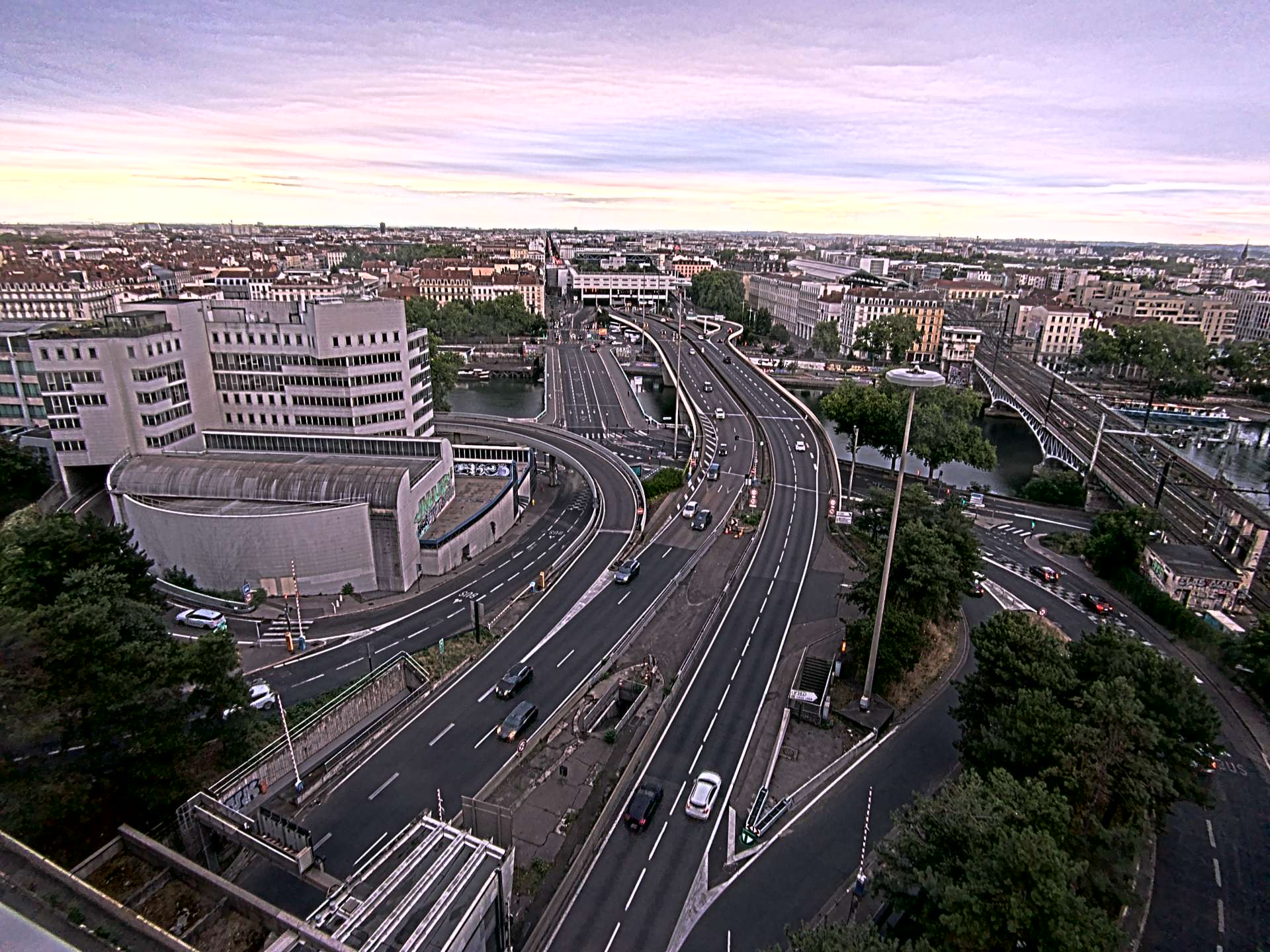 Caméra autoroute à Lyon Perrache à l'entrée Sud du Tunnel sous Fourvière, en direction de Marseille