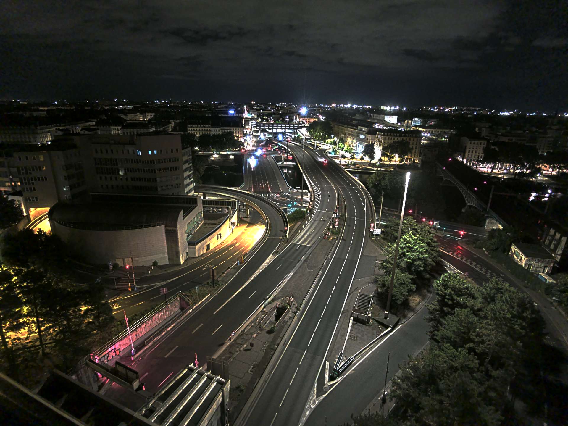 Caméra autoroute à Lyon Perrache à l'entrée Sud du Tunnel sous Fourvière, en direction de Marseille