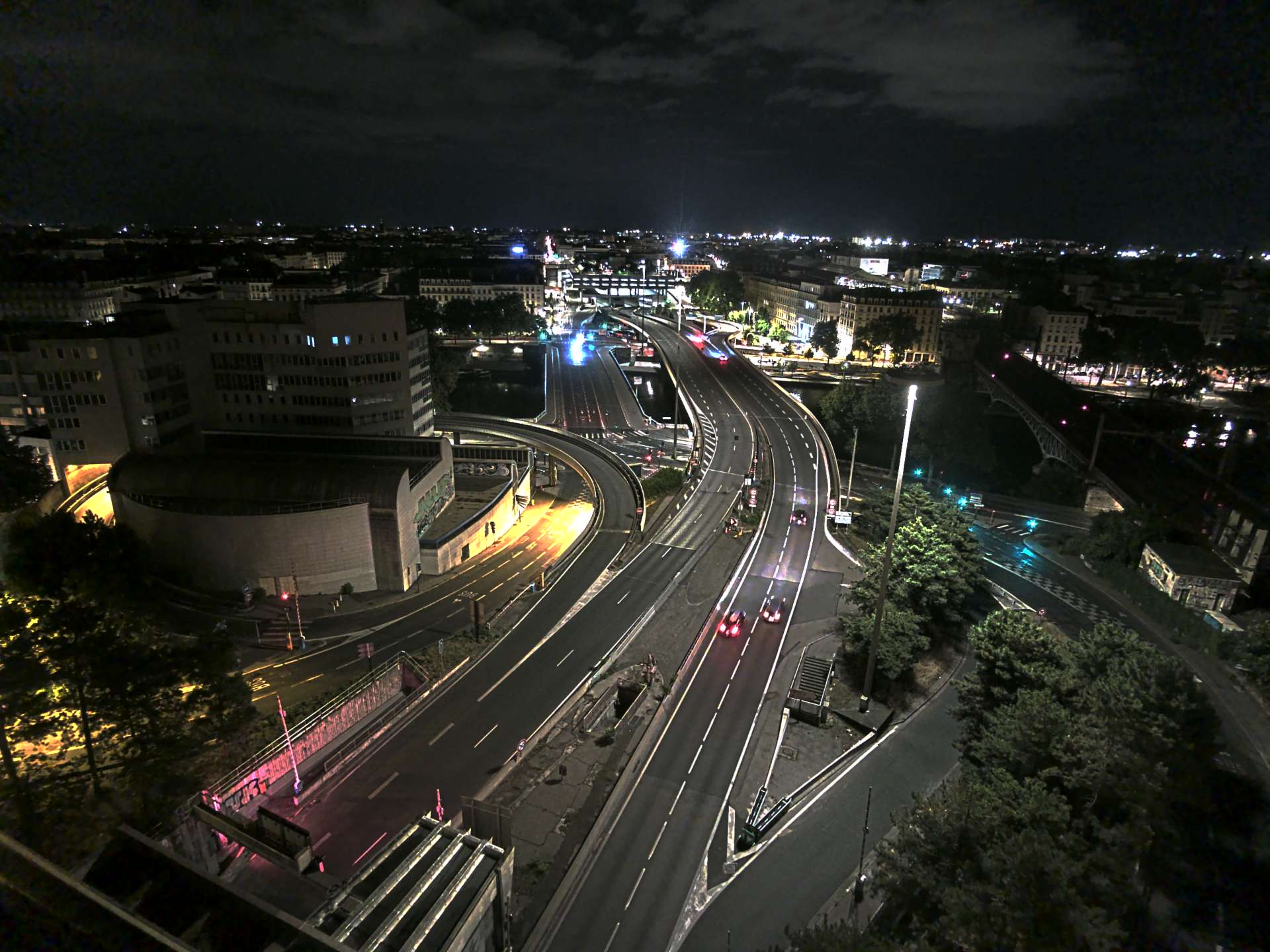 Caméra autoroute à Lyon Perrache à l'entrée Sud du Tunnel sous Fourvière, en direction de Marseille