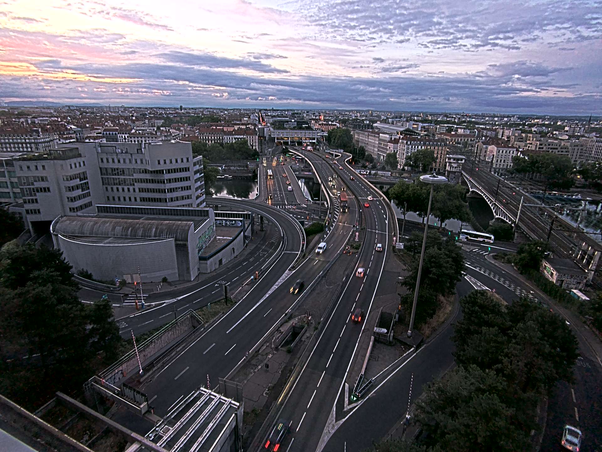 Caméra autoroute à Lyon Perrache à l'entrée Sud du Tunnel sous Fourvière, en direction de Marseille