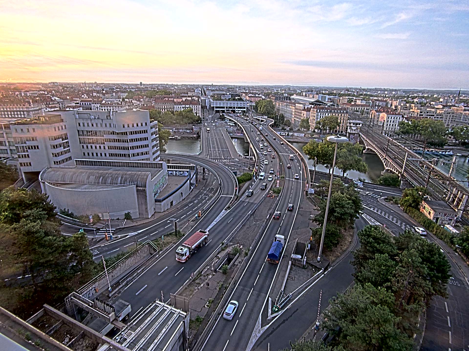 Caméra autoroute à Lyon Perrache à l'entrée Sud du Tunnel sous Fourvière, en direction de Marseille