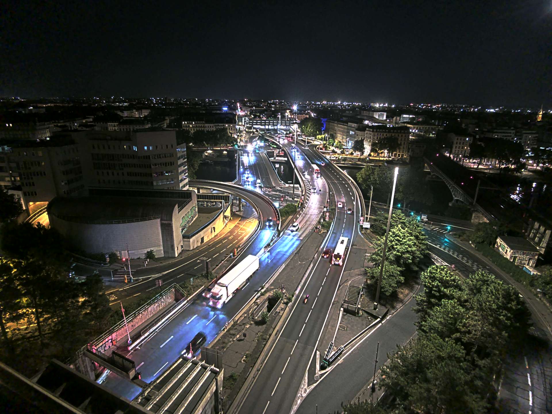 Caméra autoroute à Lyon Perrache à l'entrée Sud du Tunnel sous Fourvière, en direction de Marseille