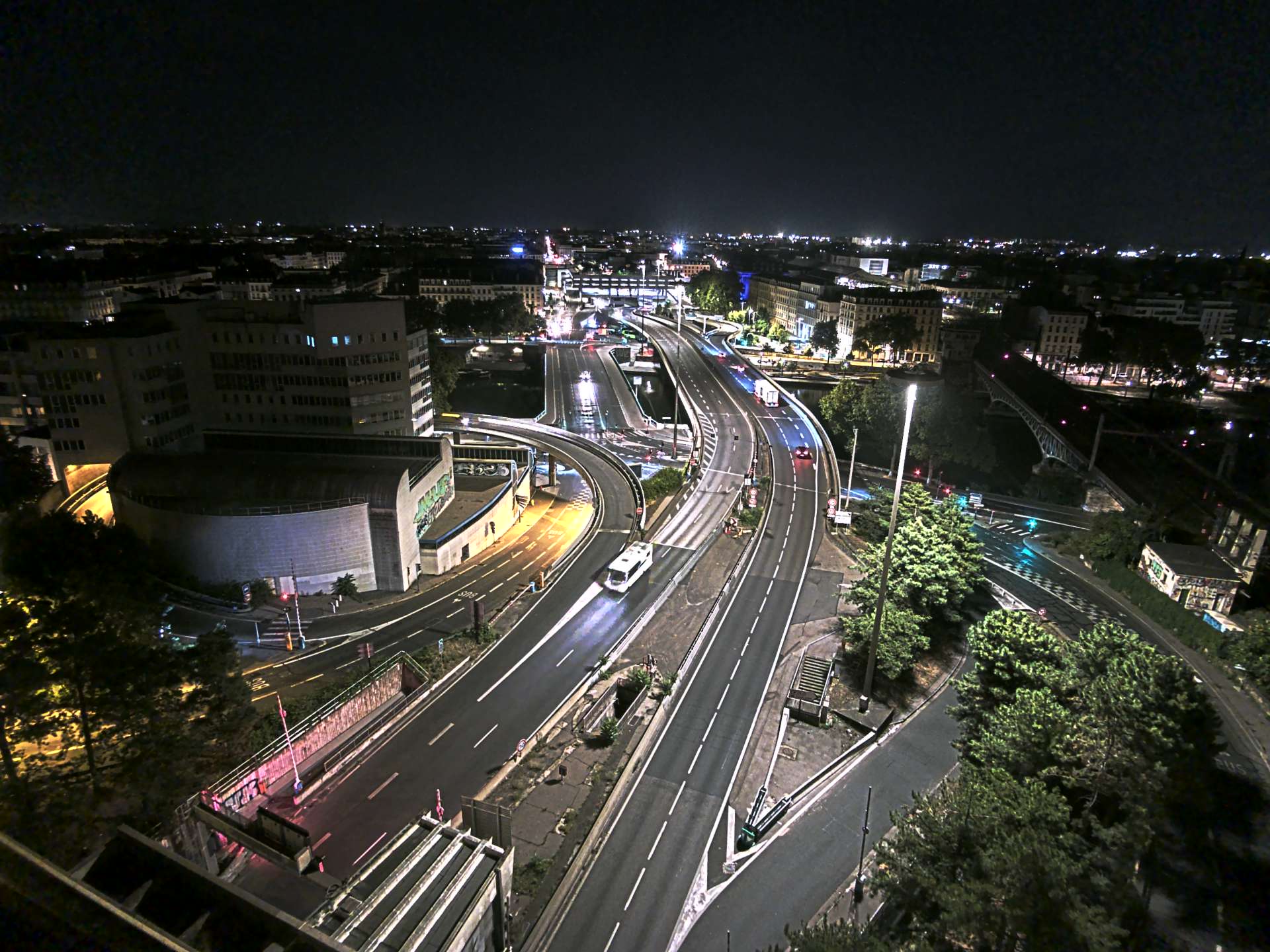 Caméra autoroute à Lyon Perrache à l'entrée Sud du Tunnel sous Fourvière, en direction de Marseille