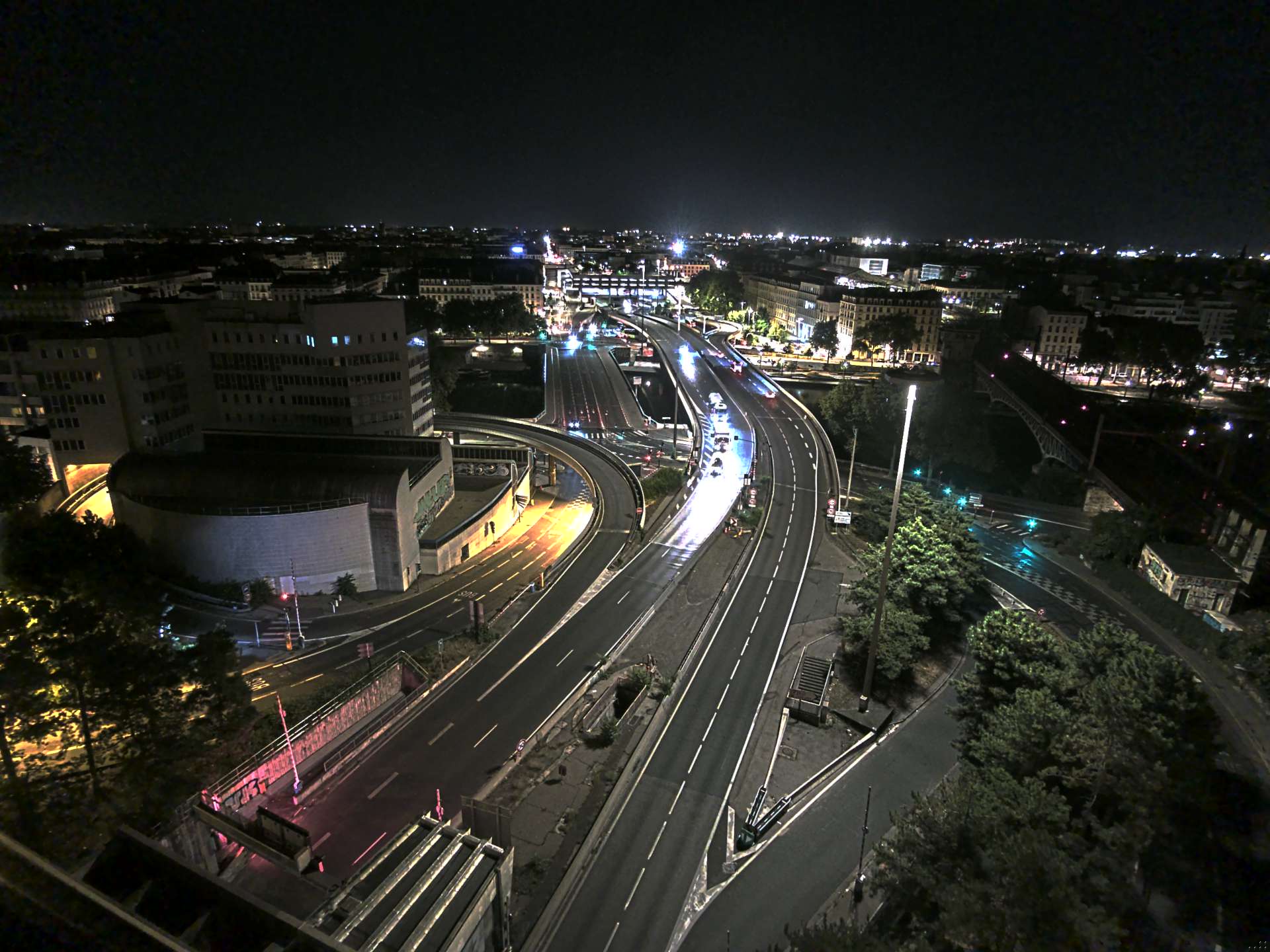 Caméra autoroute à Lyon Perrache à l'entrée Sud du Tunnel sous Fourvière, en direction de Marseille