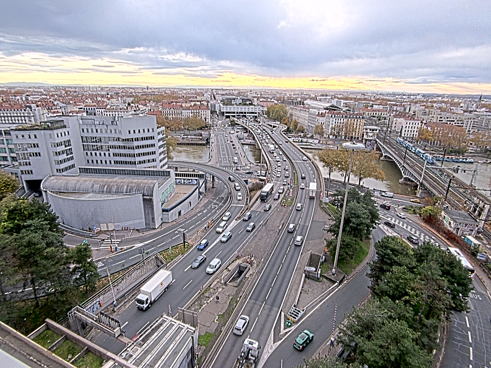 Caméra autoroute à Lyon Perrache à l'entrée Sud du Tunnel sous Fourvière, en direction de Marseille