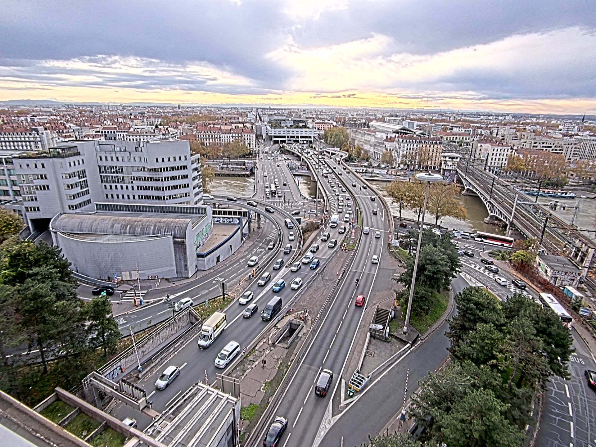 Caméra autoroute à Lyon Perrache à l'entrée Sud du Tunnel sous Fourvière, en direction de Marseille