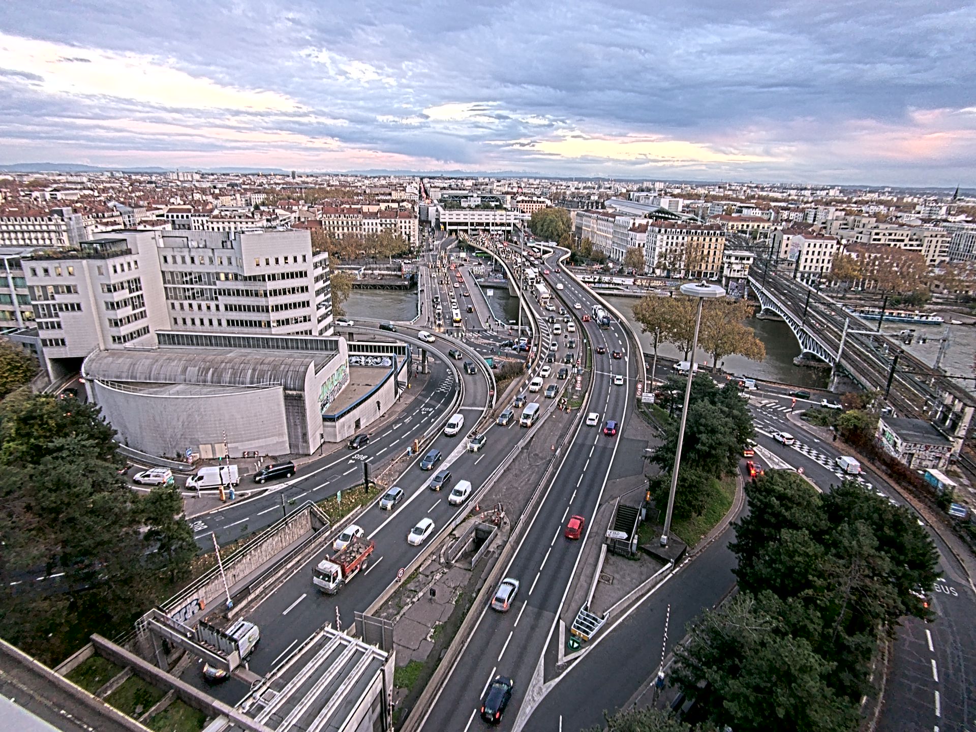 Caméra autoroute à Lyon Perrache à l'entrée Sud du Tunnel sous Fourvière, en direction de Marseille