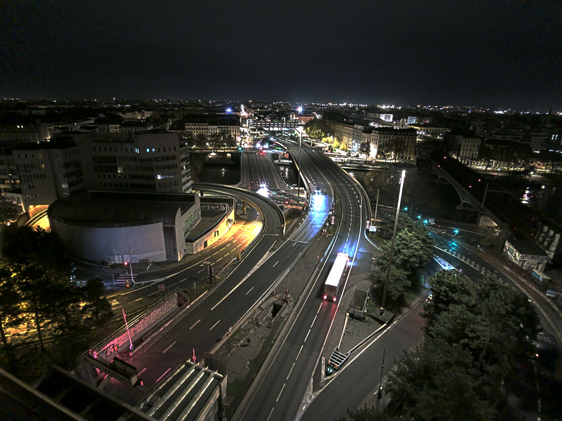 Caméra autoroute à Lyon Perrache à l'entrée Sud du Tunnel sous Fourvière, en direction de Marseille
