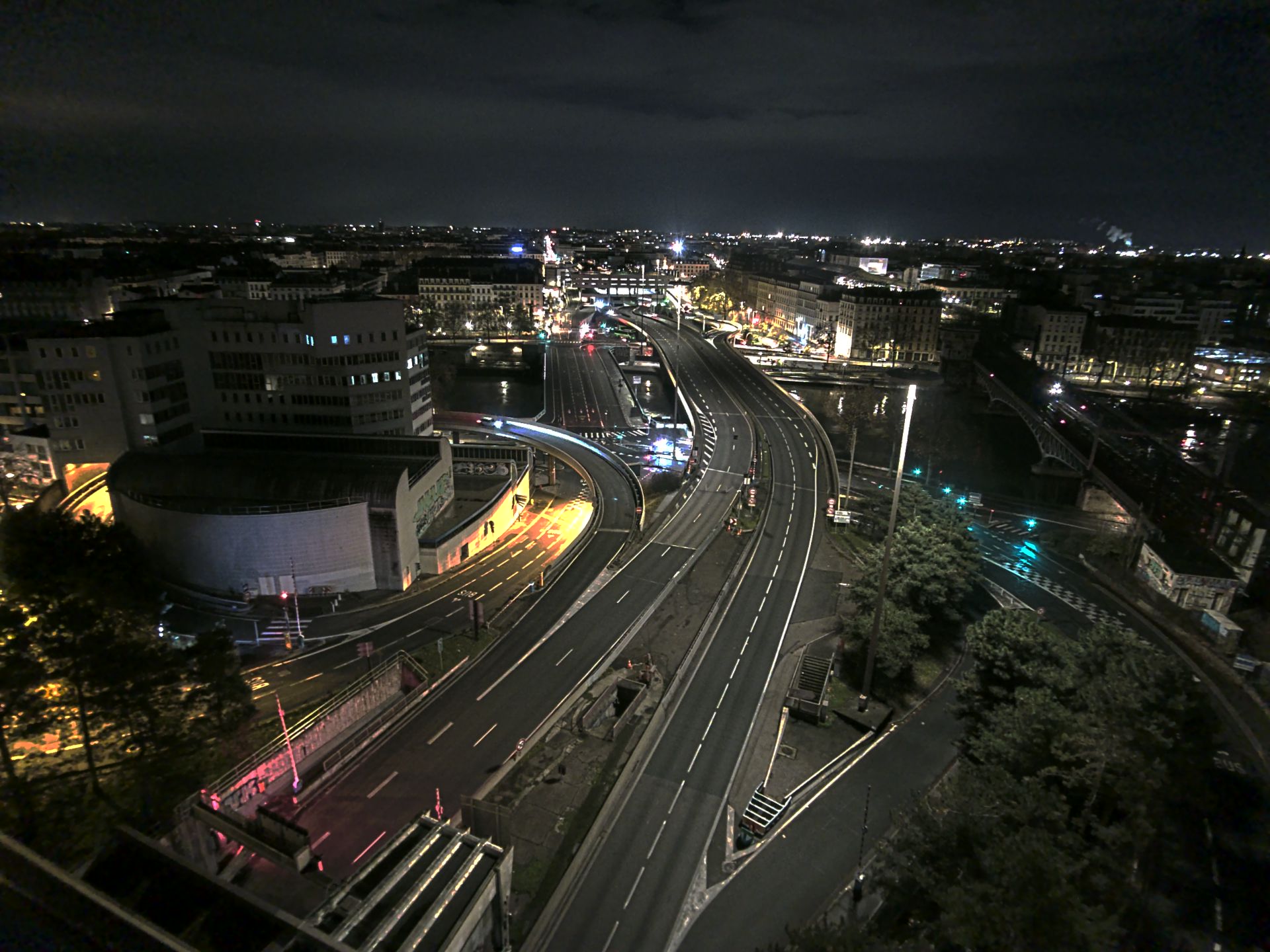 Caméra autoroute à Lyon Perrache à l'entrée Sud du Tunnel sous Fourvière, en direction de Marseille