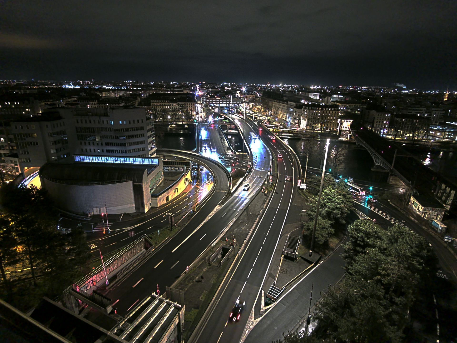 Caméra autoroute à Lyon Perrache à l'entrée Sud du Tunnel sous Fourvière, en direction de Marseille