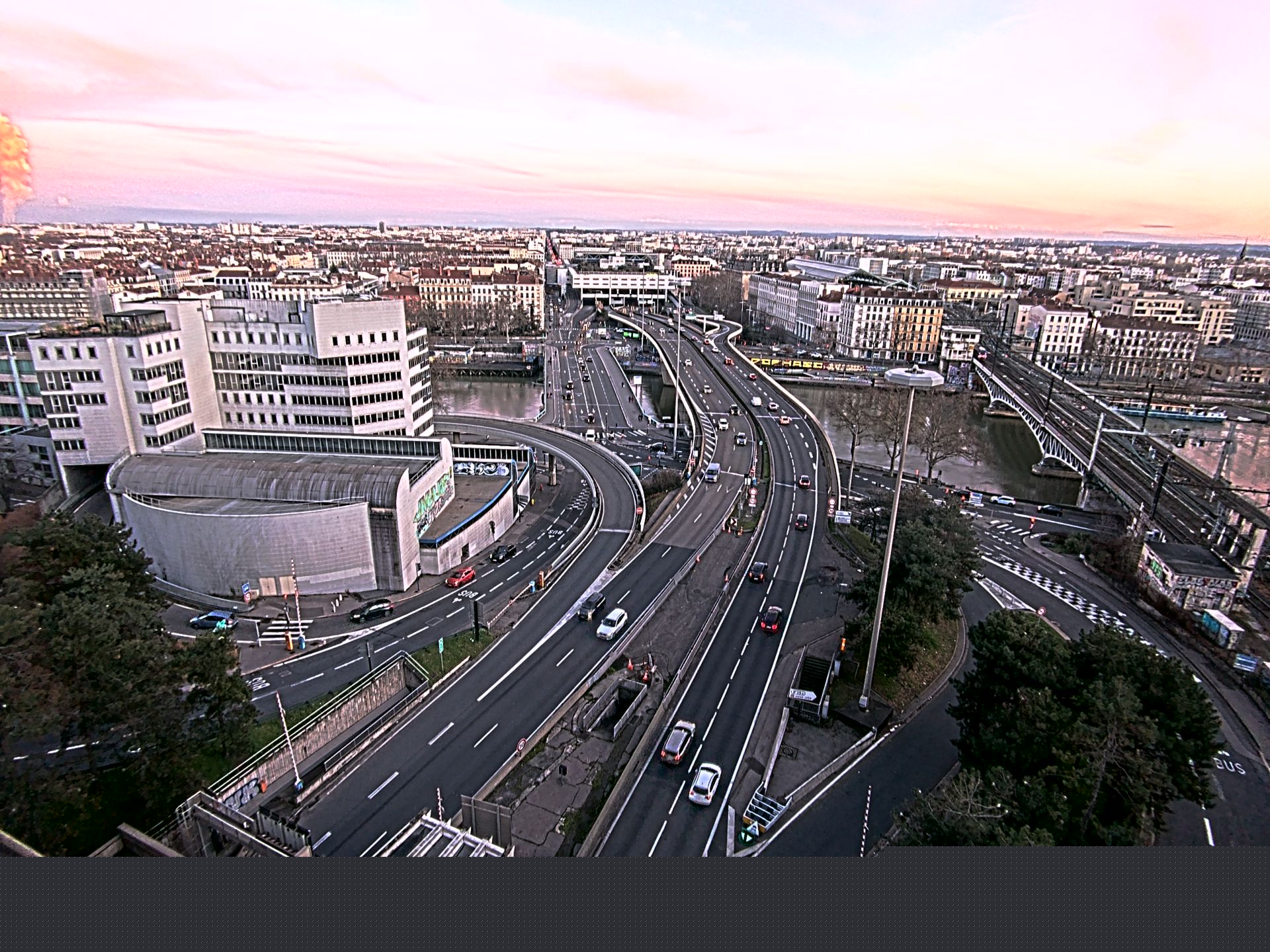 Caméra autoroute à Lyon Perrache à l'entrée Sud du Tunnel sous Fourvière, en direction de Marseille