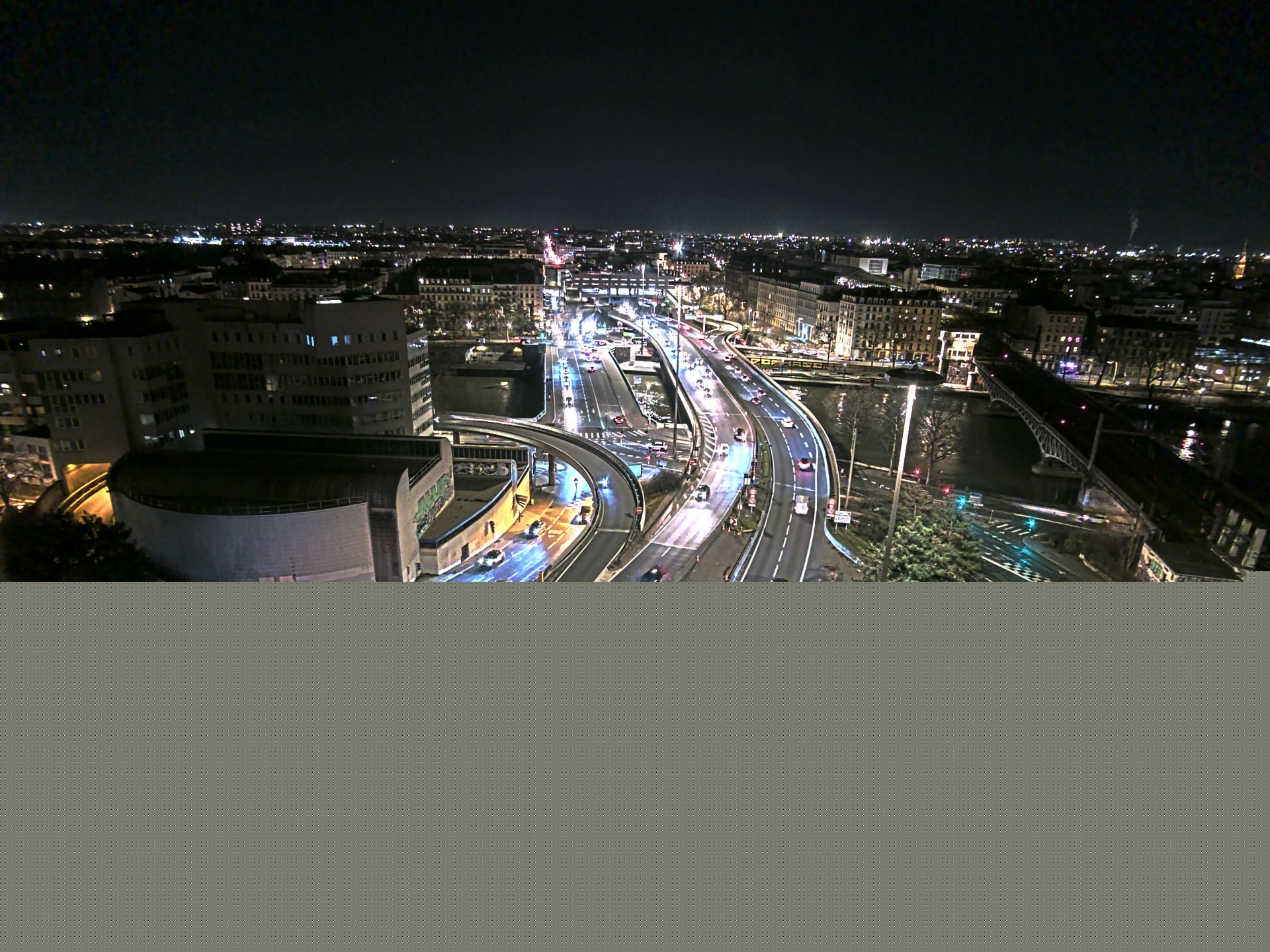 Caméra autoroute à Lyon Perrache à l'entrée Sud du Tunnel sous Fourvière, en direction de Marseille