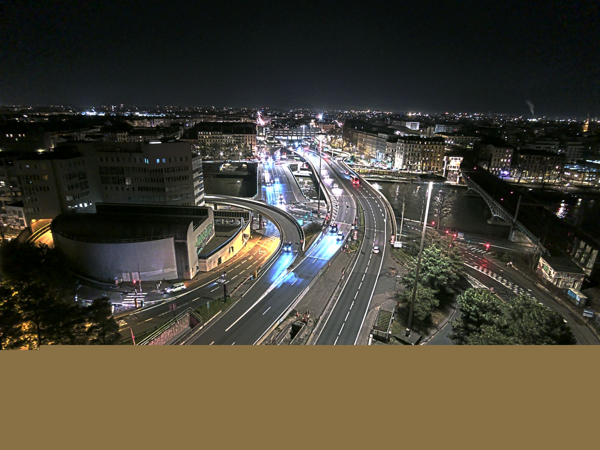 Caméra autoroute à Lyon Perrache à l'entrée Sud du Tunnel sous Fourvière, en direction de Marseille