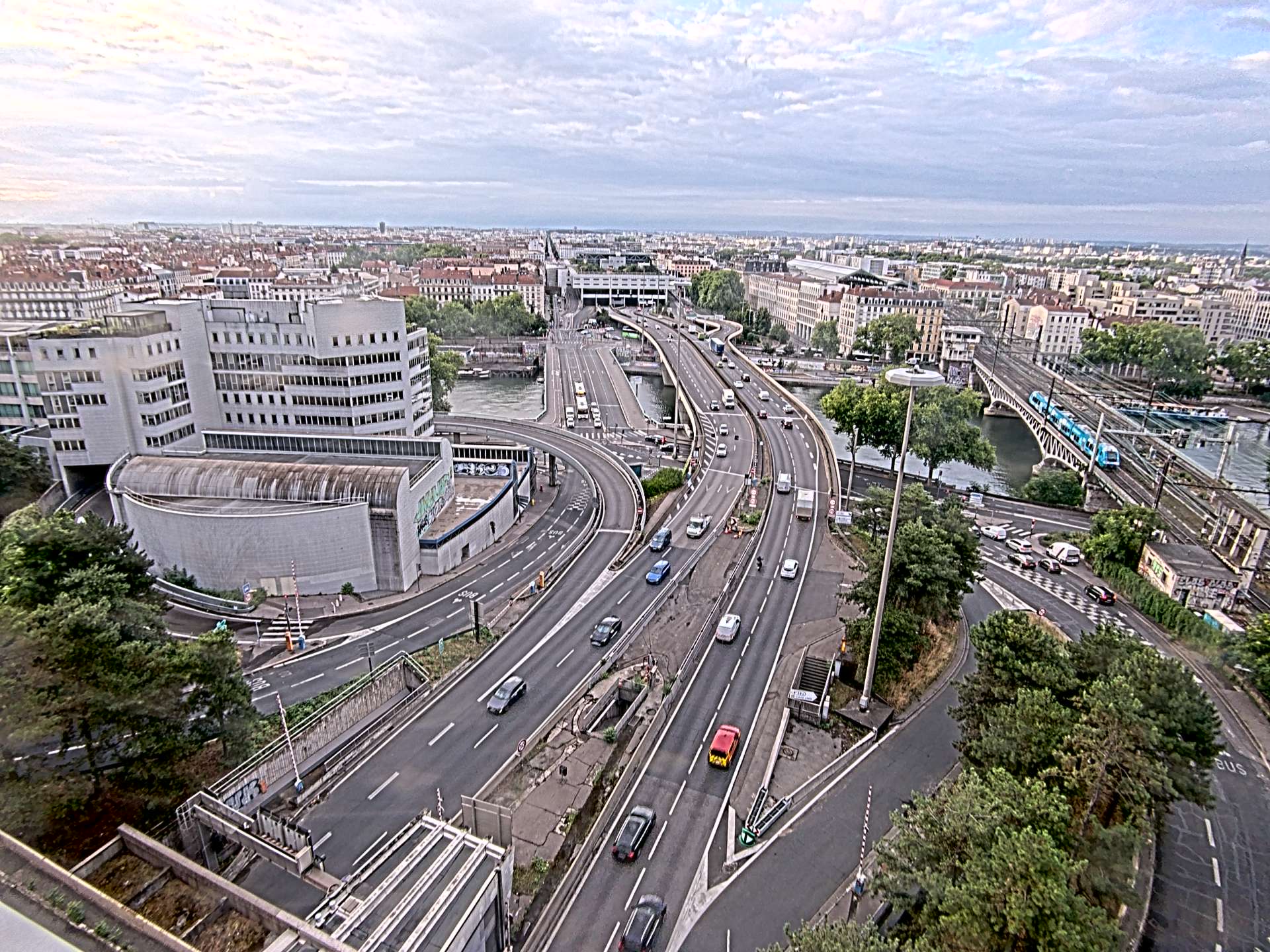 Caméra autoroute à Lyon Perrache à l'entrée Sud du Tunnel sous Fourvière, en direction de Marseille