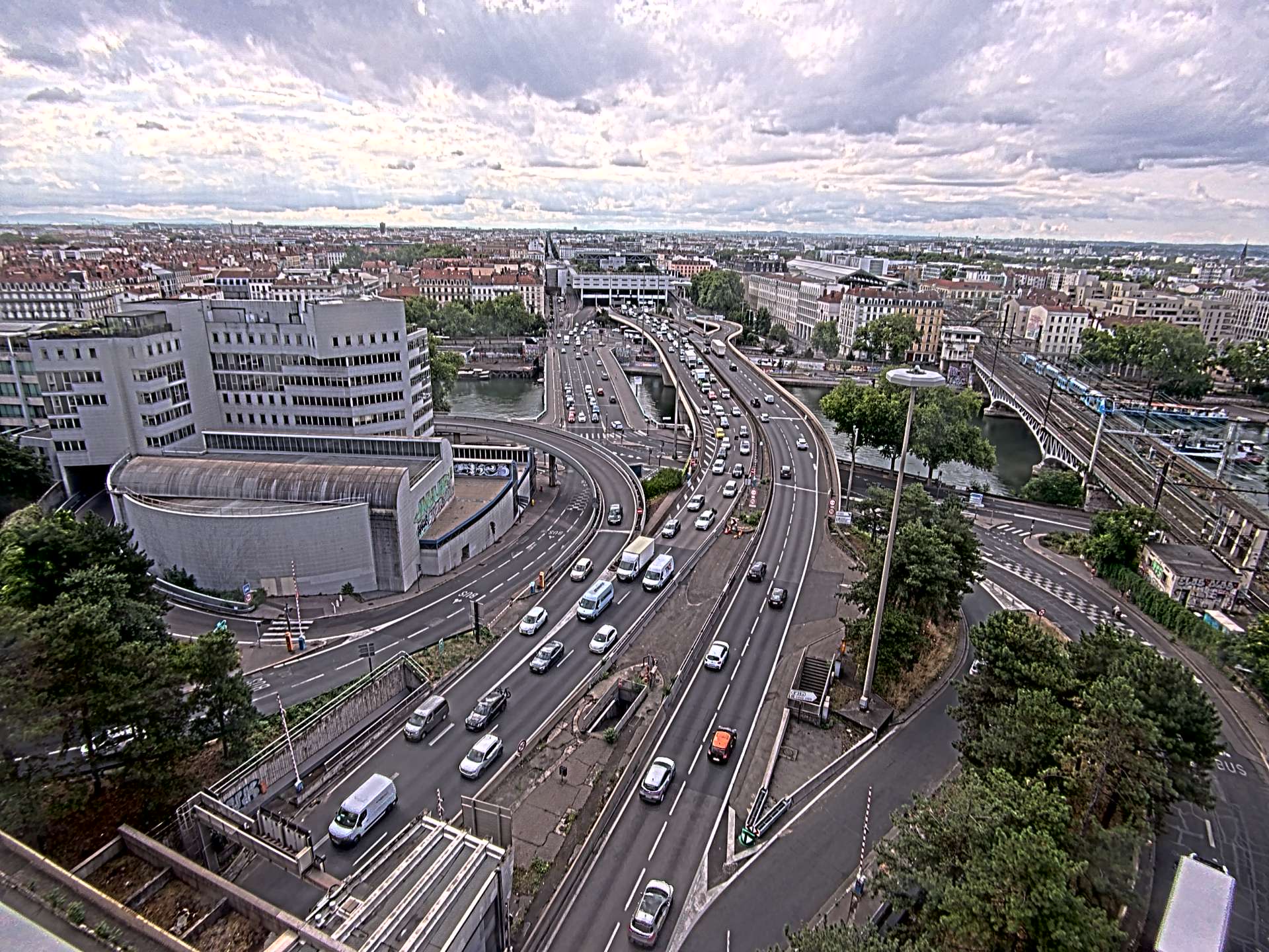 Caméra autoroute à Lyon Perrache à l'entrée Sud du Tunnel sous Fourvière, en direction de Marseille