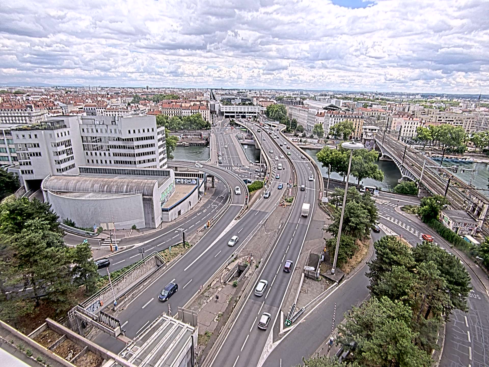 Caméra autoroute à Lyon Perrache à l'entrée Sud du Tunnel sous Fourvière, en direction de Marseille