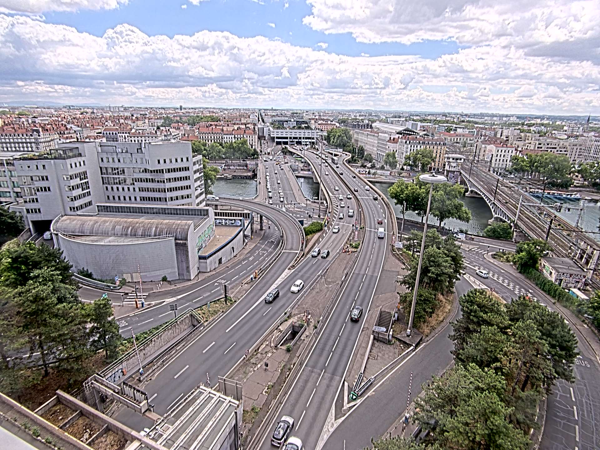 Caméra autoroute à Lyon Perrache à l'entrée Sud du Tunnel sous Fourvière, en direction de Marseille