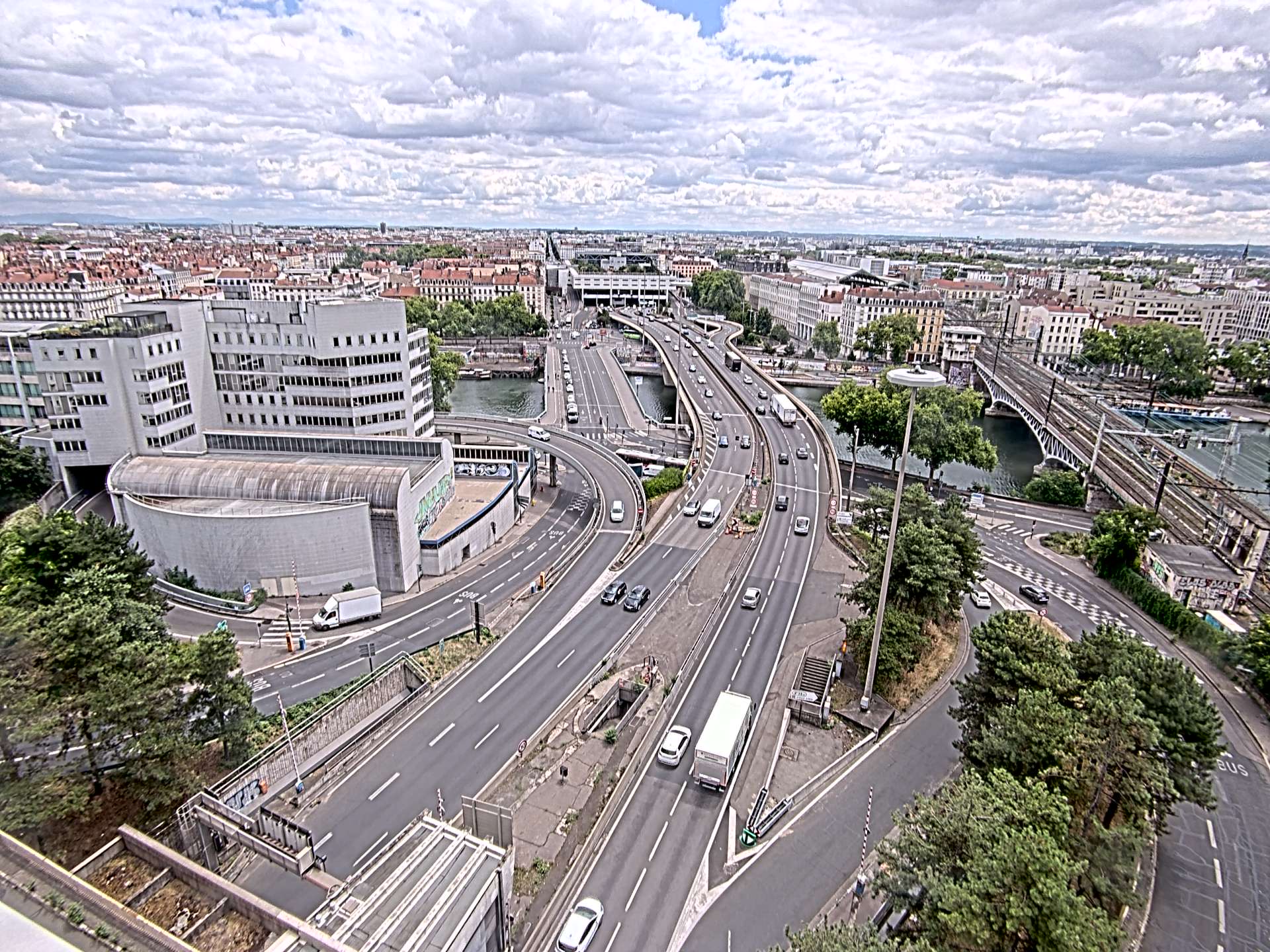 Caméra autoroute à Lyon Perrache à l'entrée Sud du Tunnel sous Fourvière, en direction de Marseille
