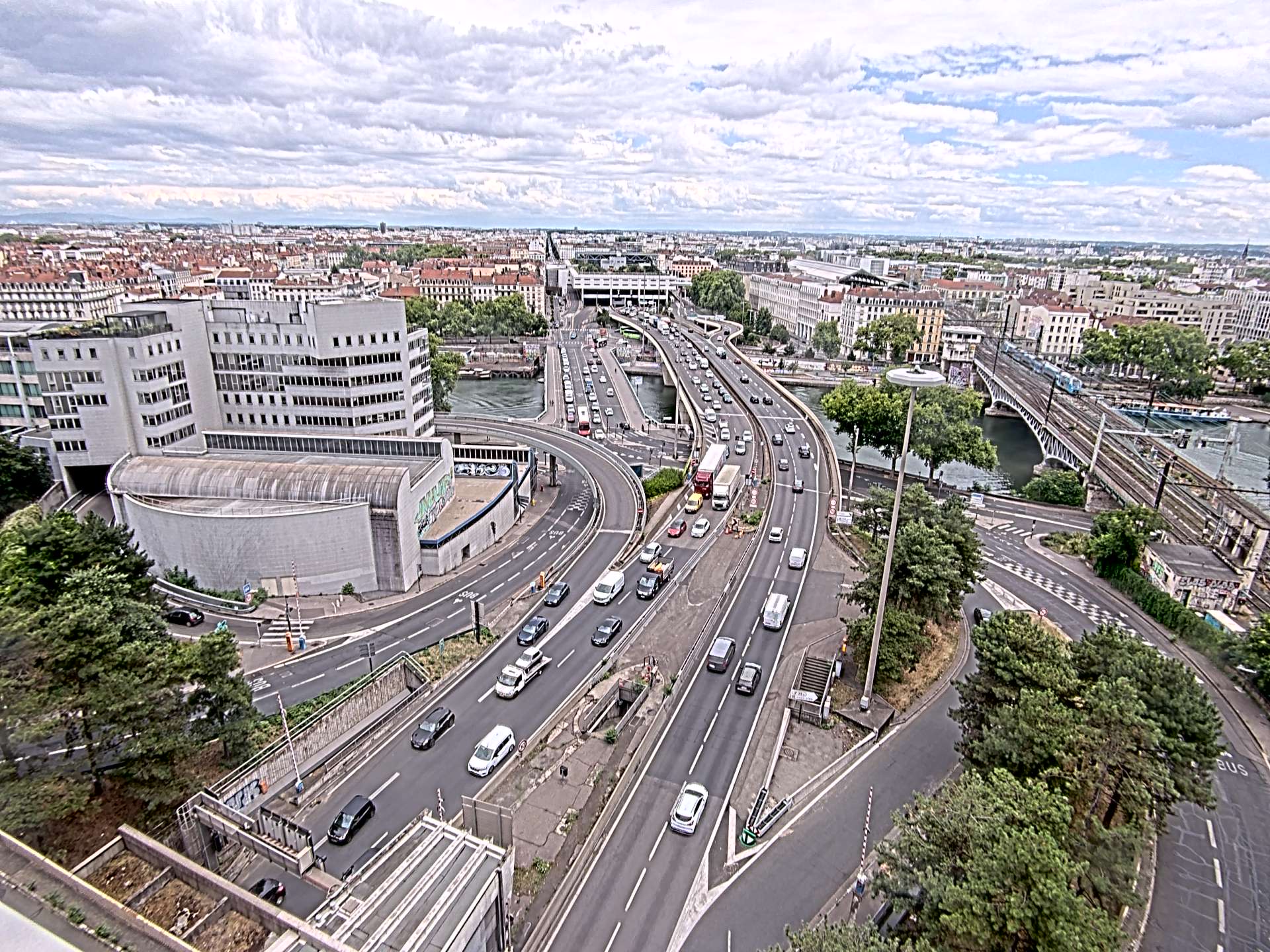 Caméra autoroute à Lyon Perrache à l'entrée Sud du Tunnel sous Fourvière, en direction de Marseille