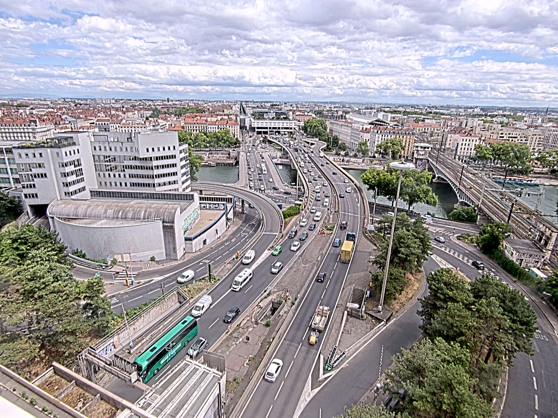 Caméra autoroute à Lyon Perrache à l'entrée Sud du Tunnel sous Fourvière, en direction de Marseille