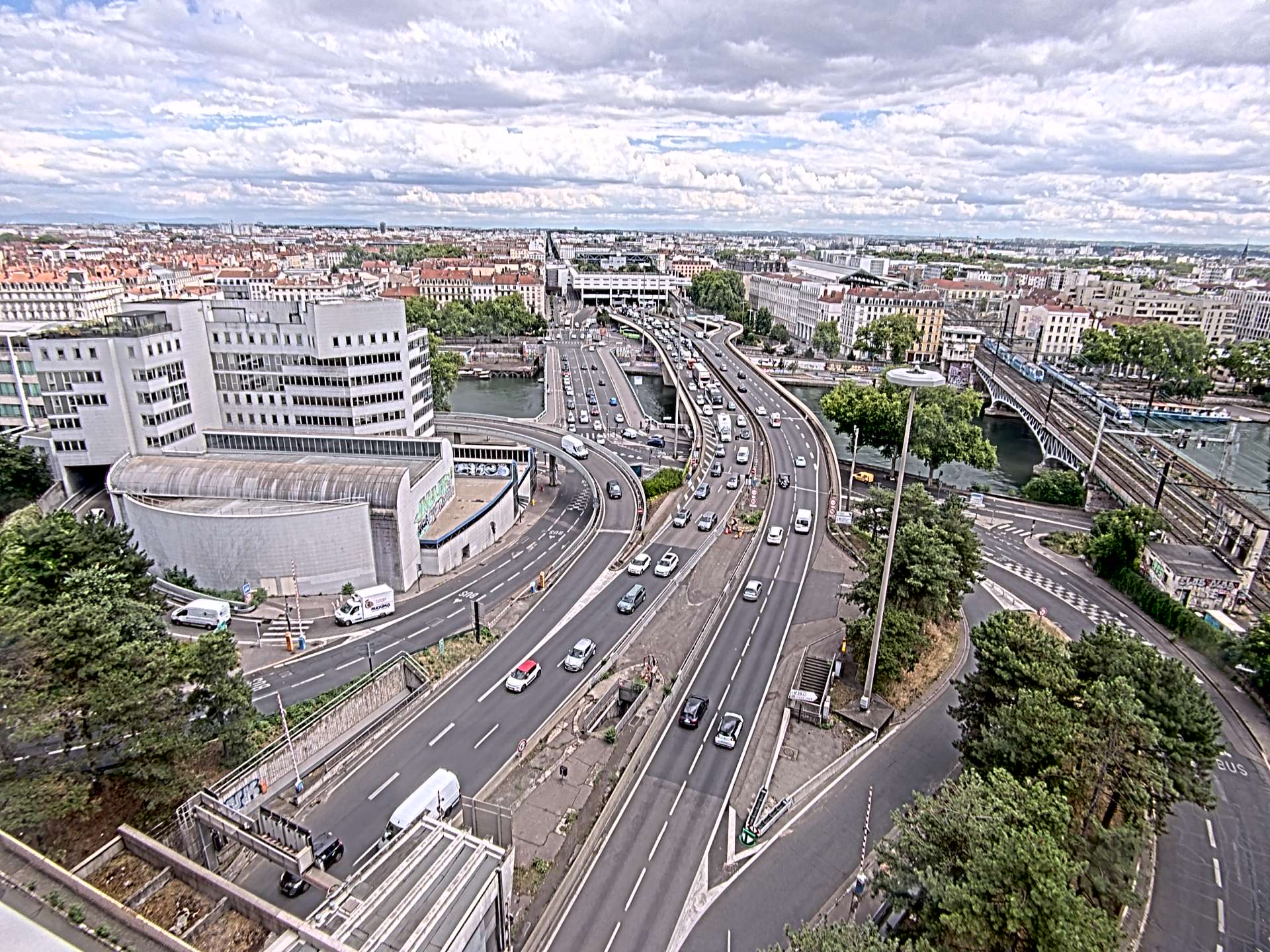 Caméra autoroute à Lyon Perrache à l'entrée Sud du Tunnel sous Fourvière, en direction de Marseille