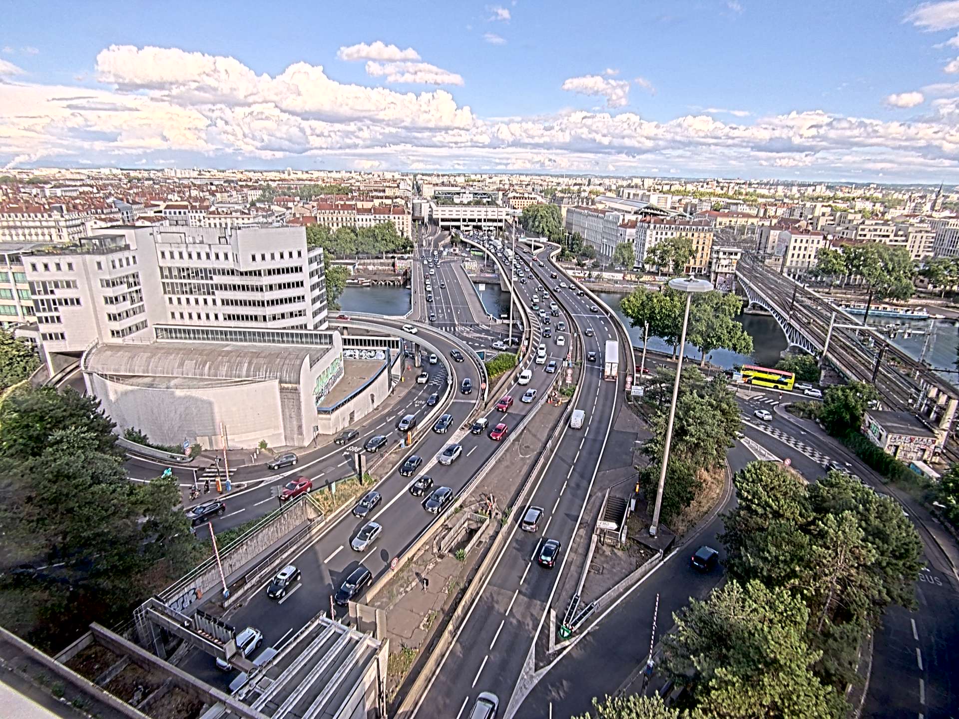 Caméra autoroute à Lyon Perrache à l'entrée Sud du Tunnel sous Fourvière, en direction de Marseille