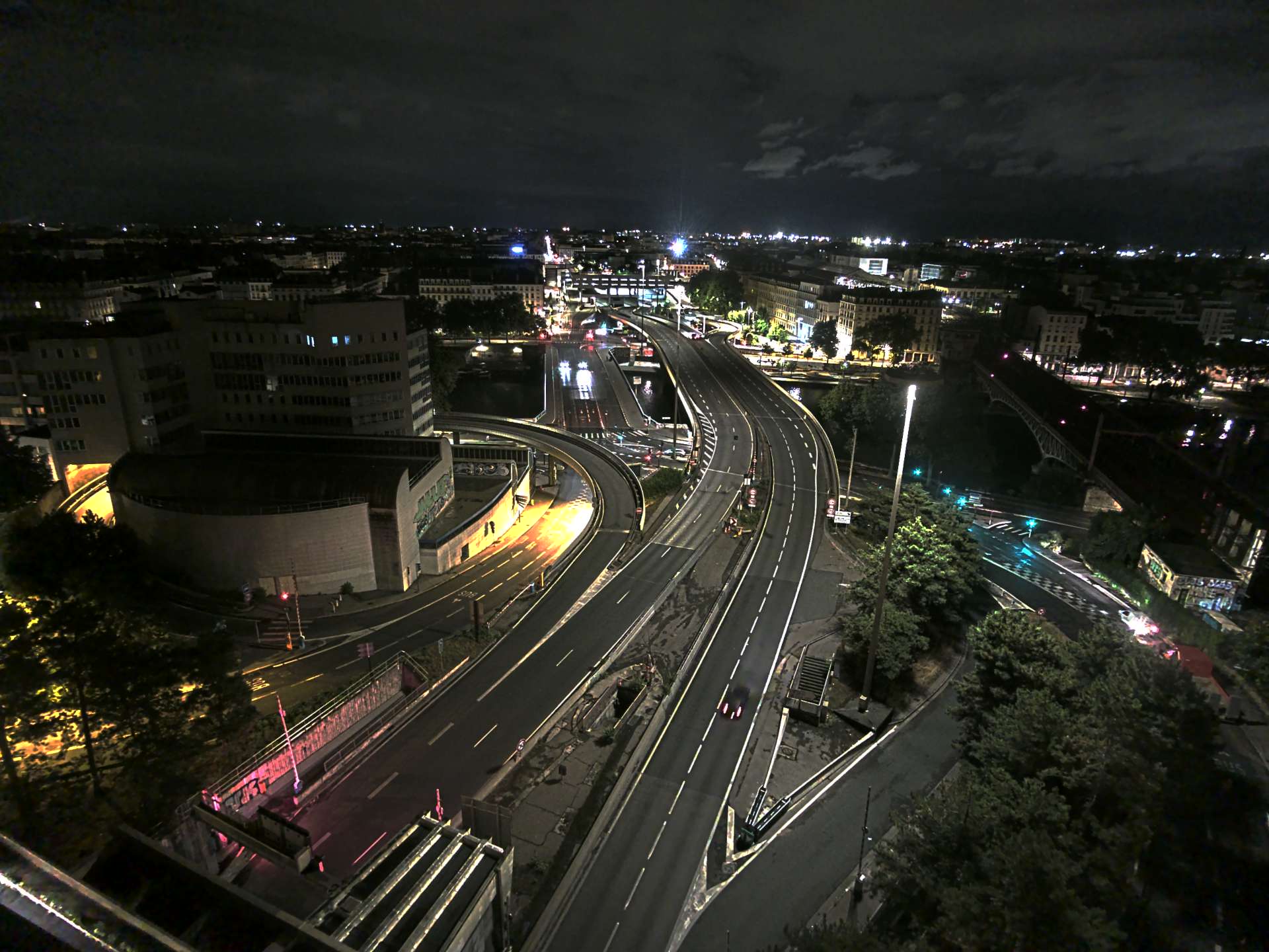 Caméra autoroute à Lyon Perrache à l'entrée Sud du Tunnel sous Fourvière, en direction de Marseille